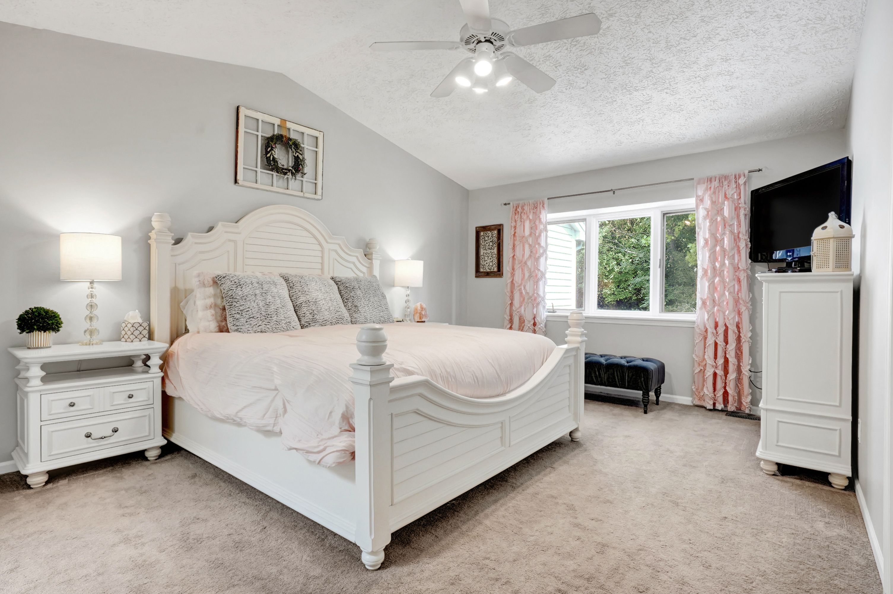 6595 SCENIC PINES