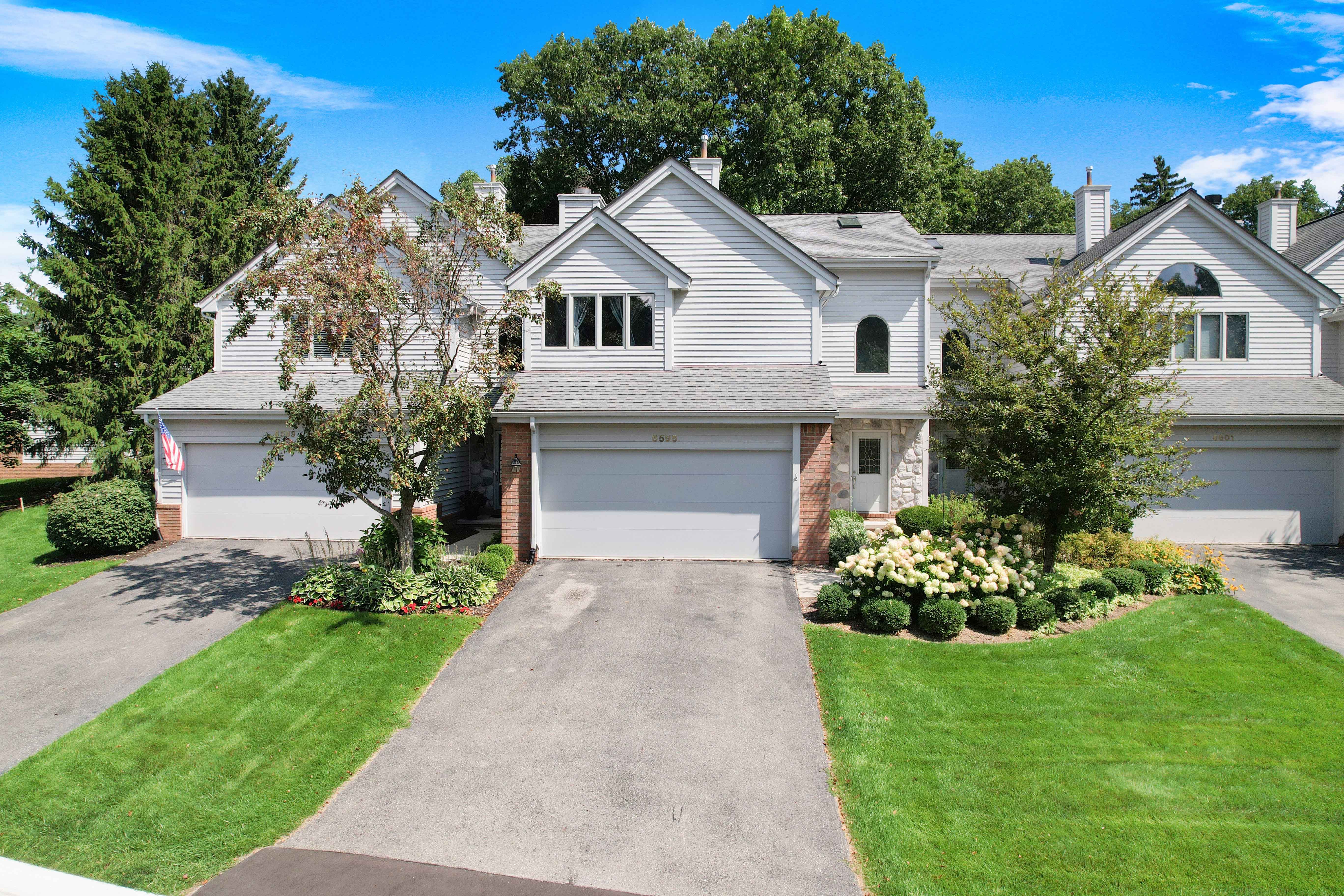 6595 SCENIC PINES