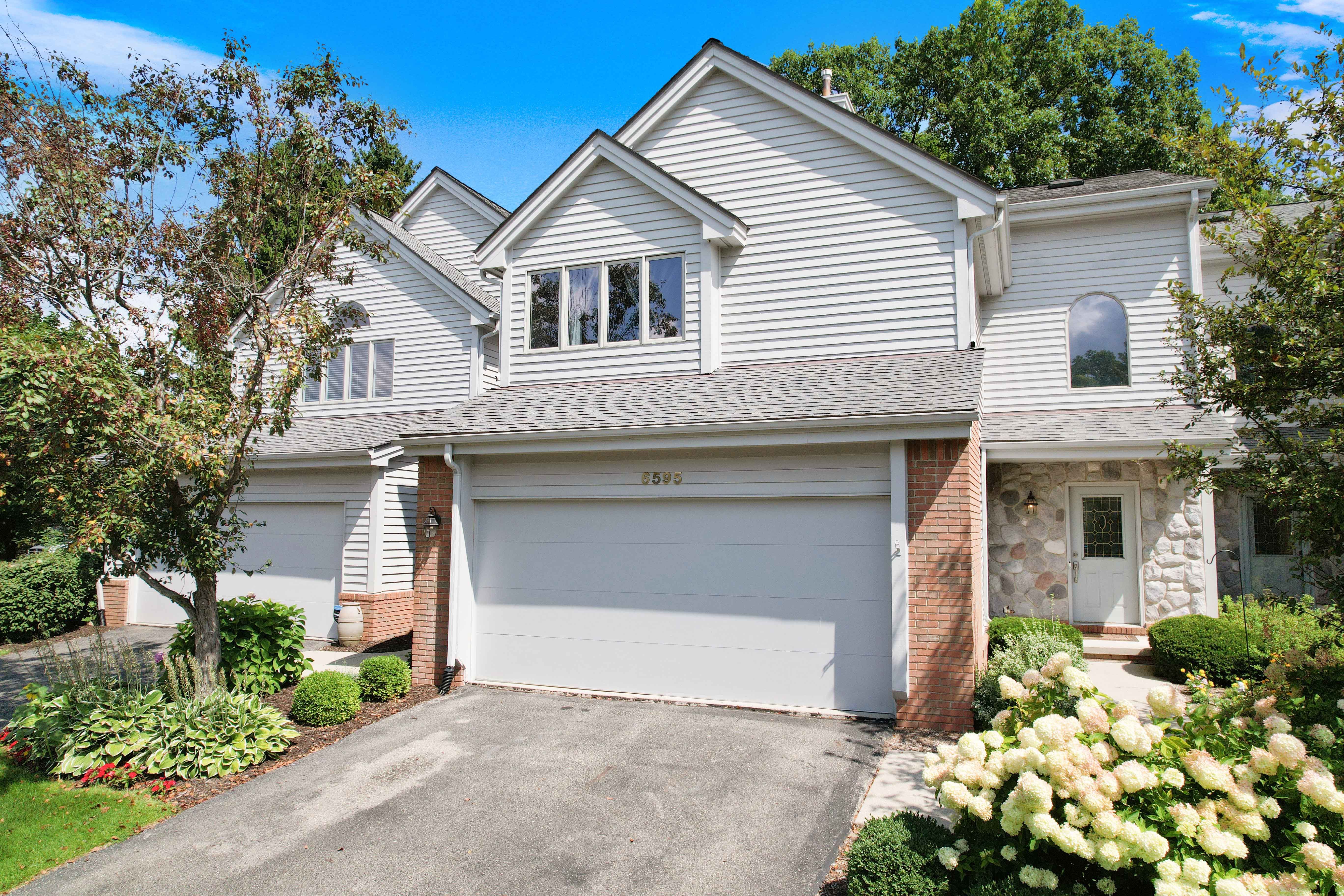 6595 SCENIC PINES
