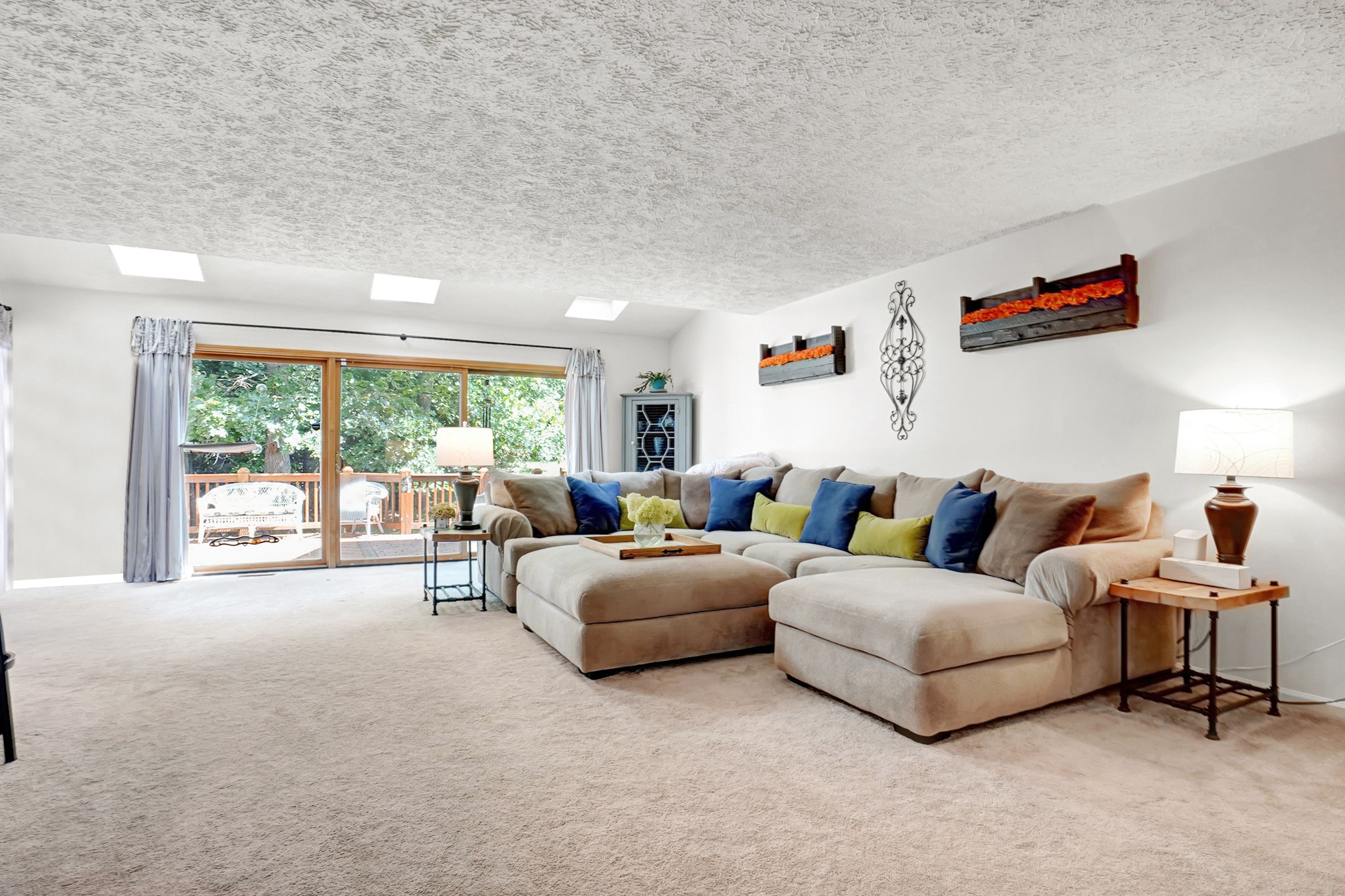 6595 SCENIC PINES