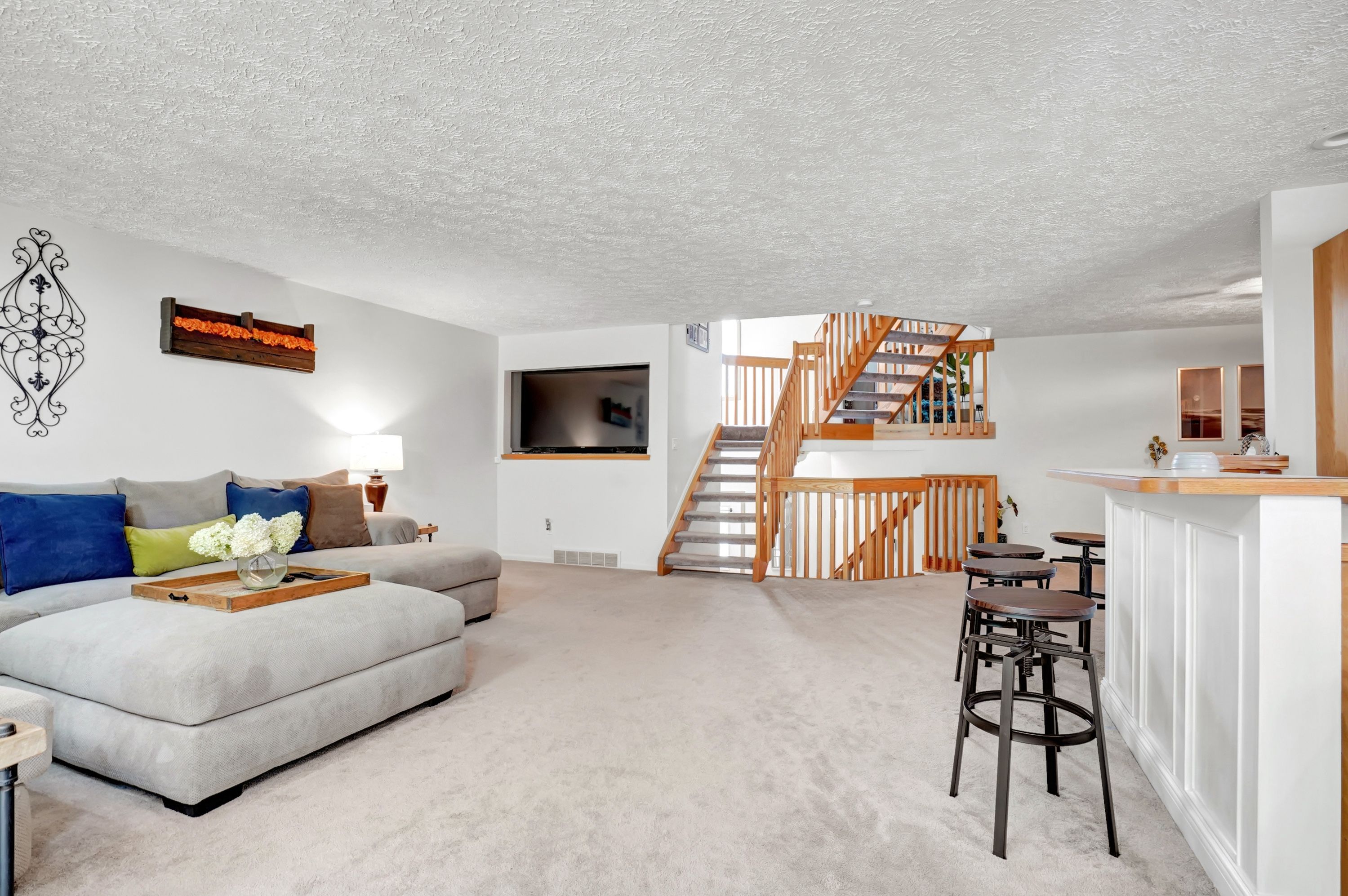 6595 SCENIC PINES