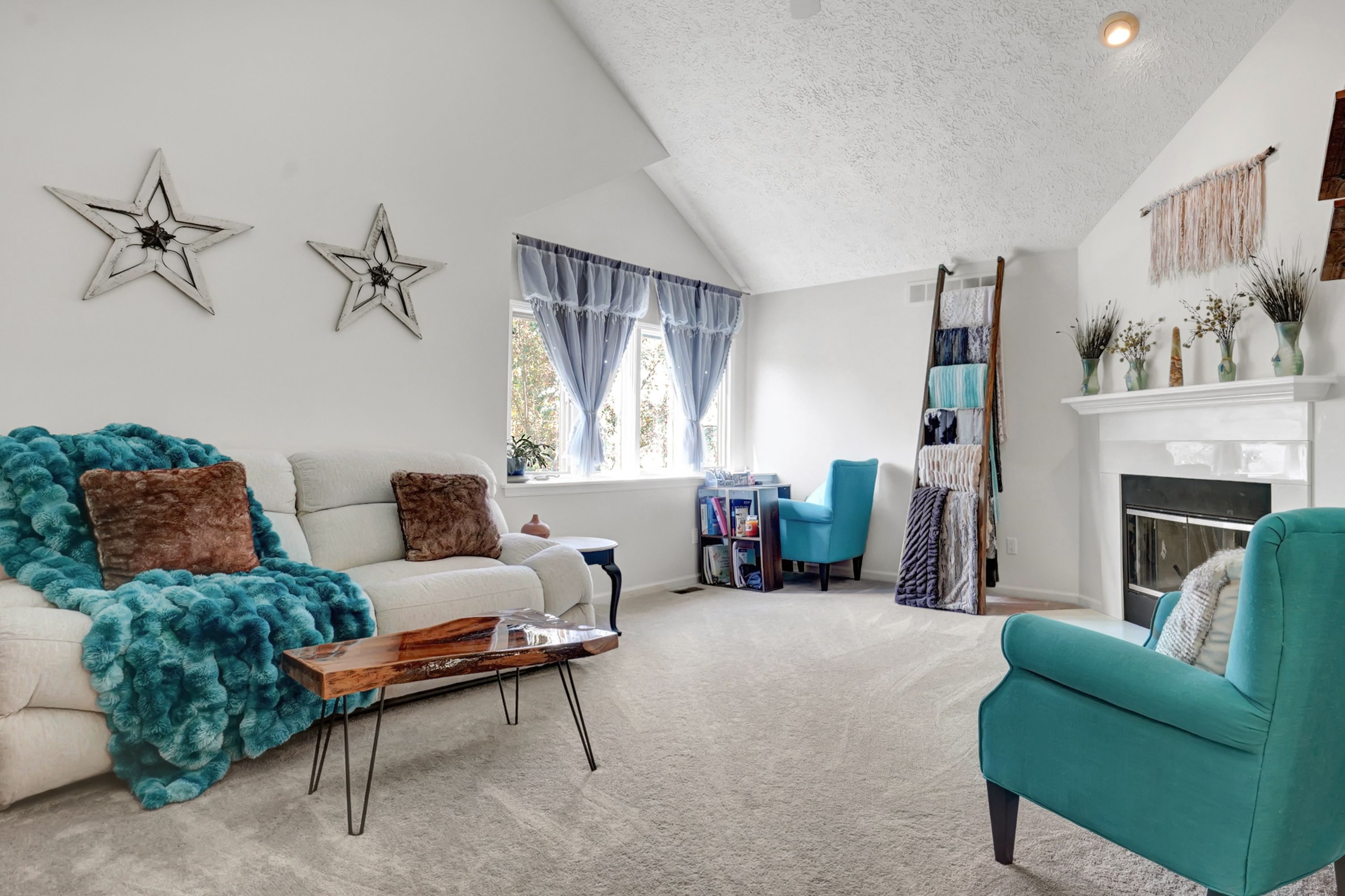 6595 SCENIC PINES