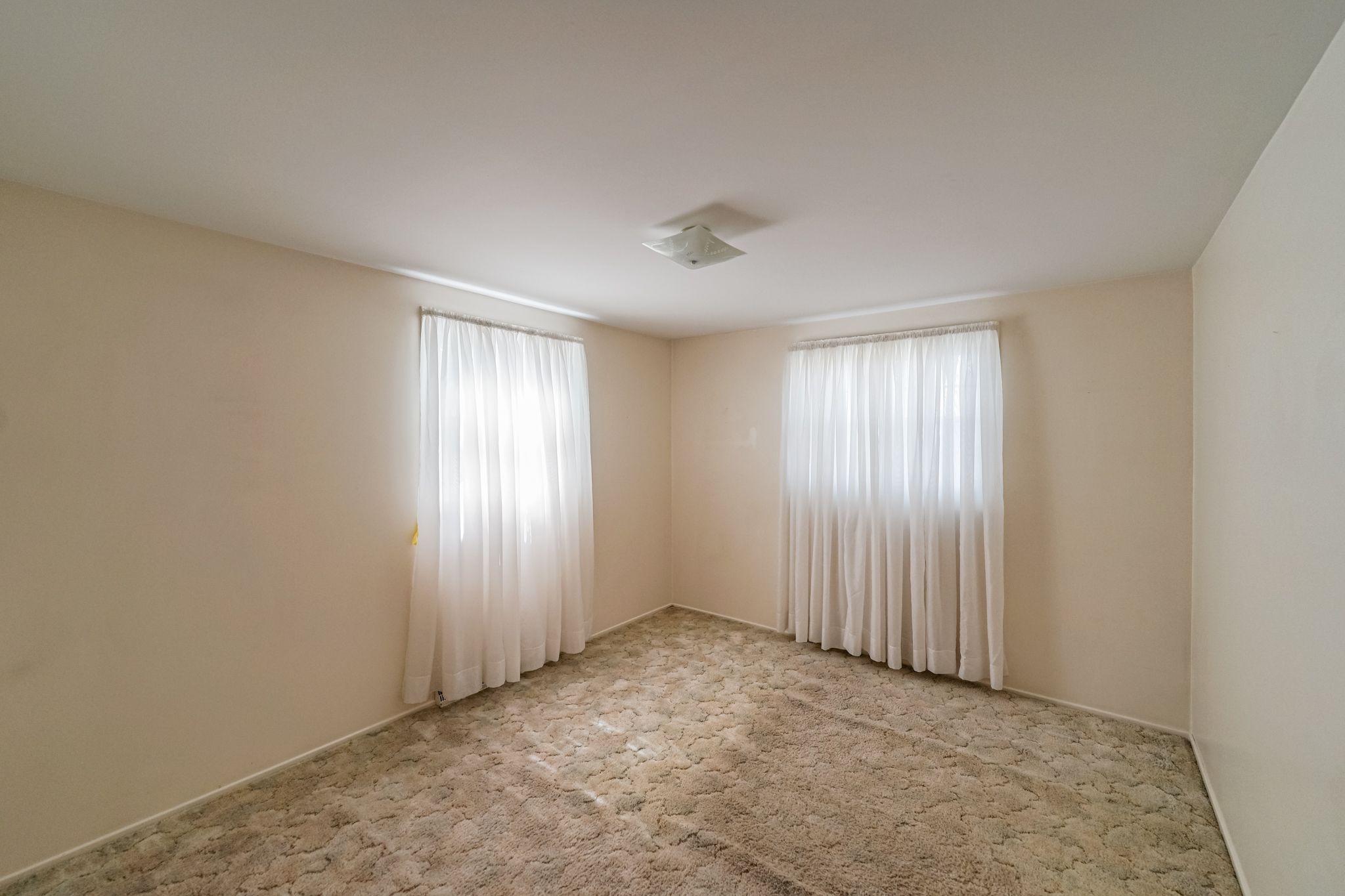 3415 SOUTHGATE Drive