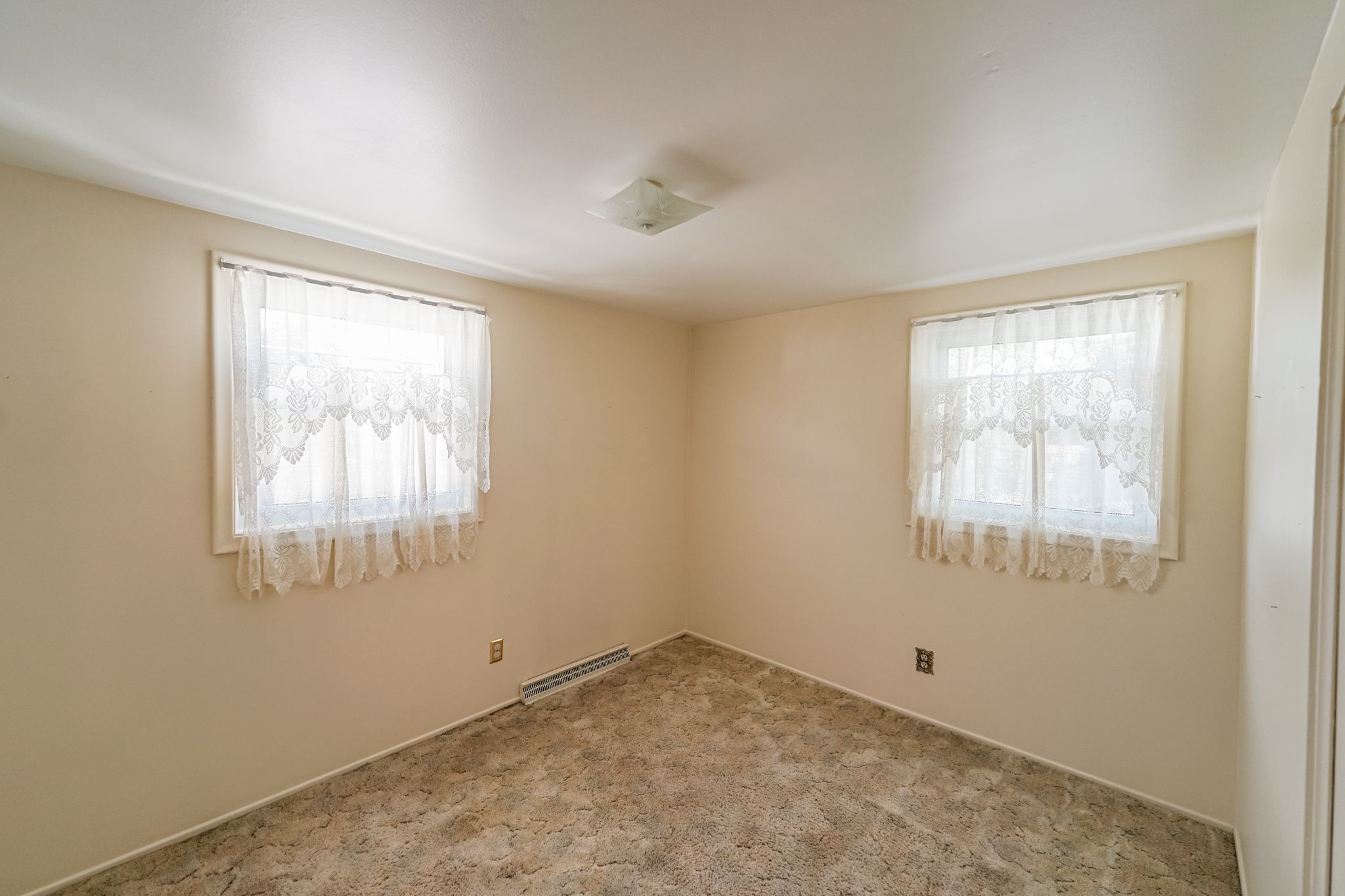3415 SOUTHGATE Drive