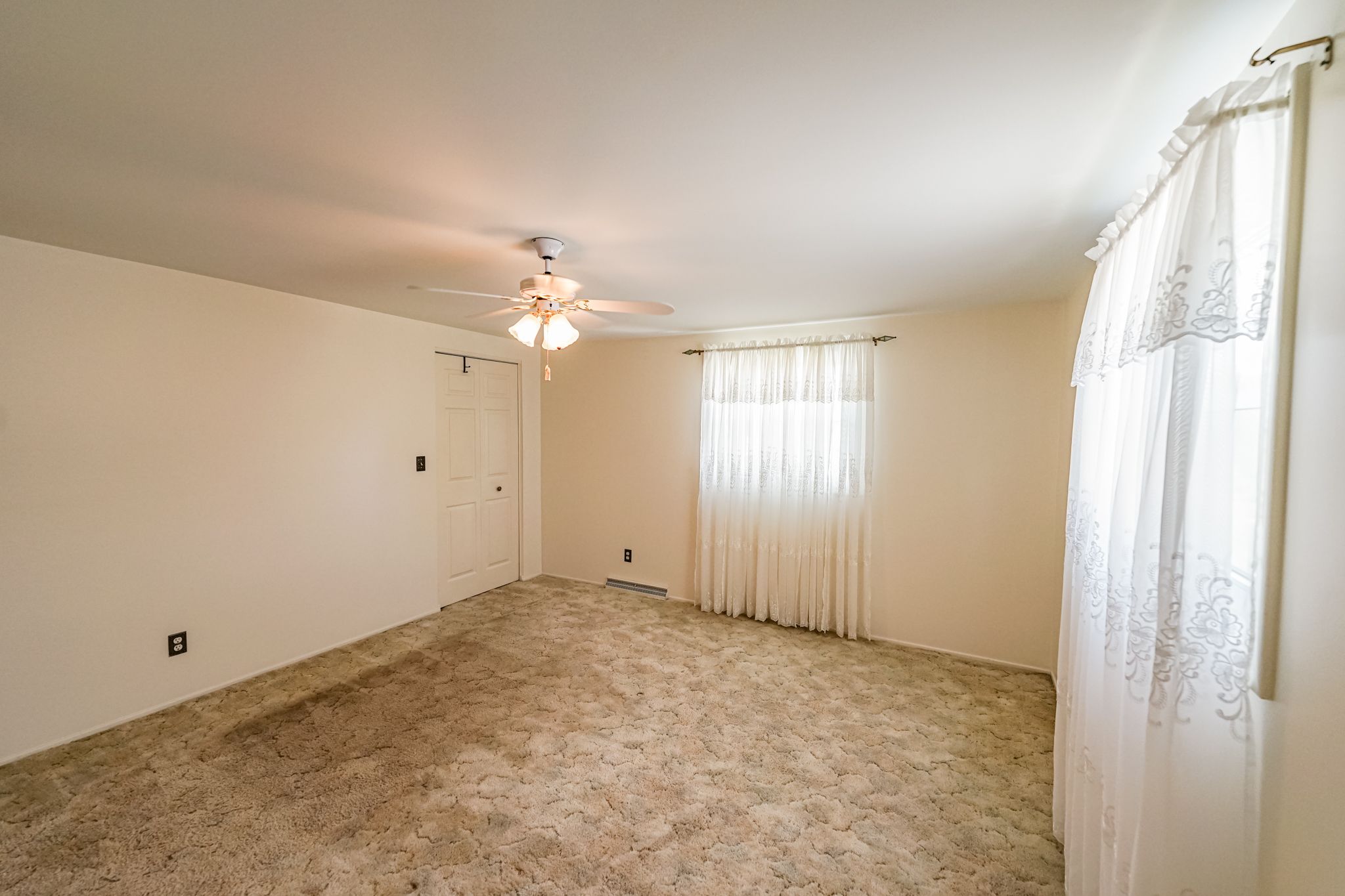 3415 SOUTHGATE Drive
