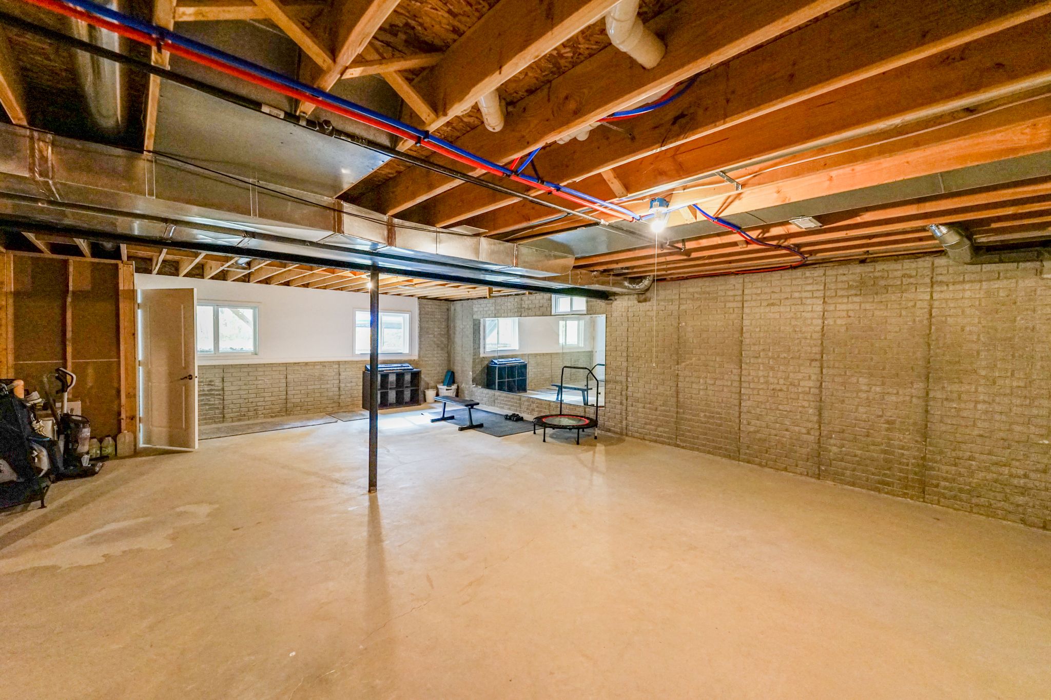 7051 SARATOGA Drive
