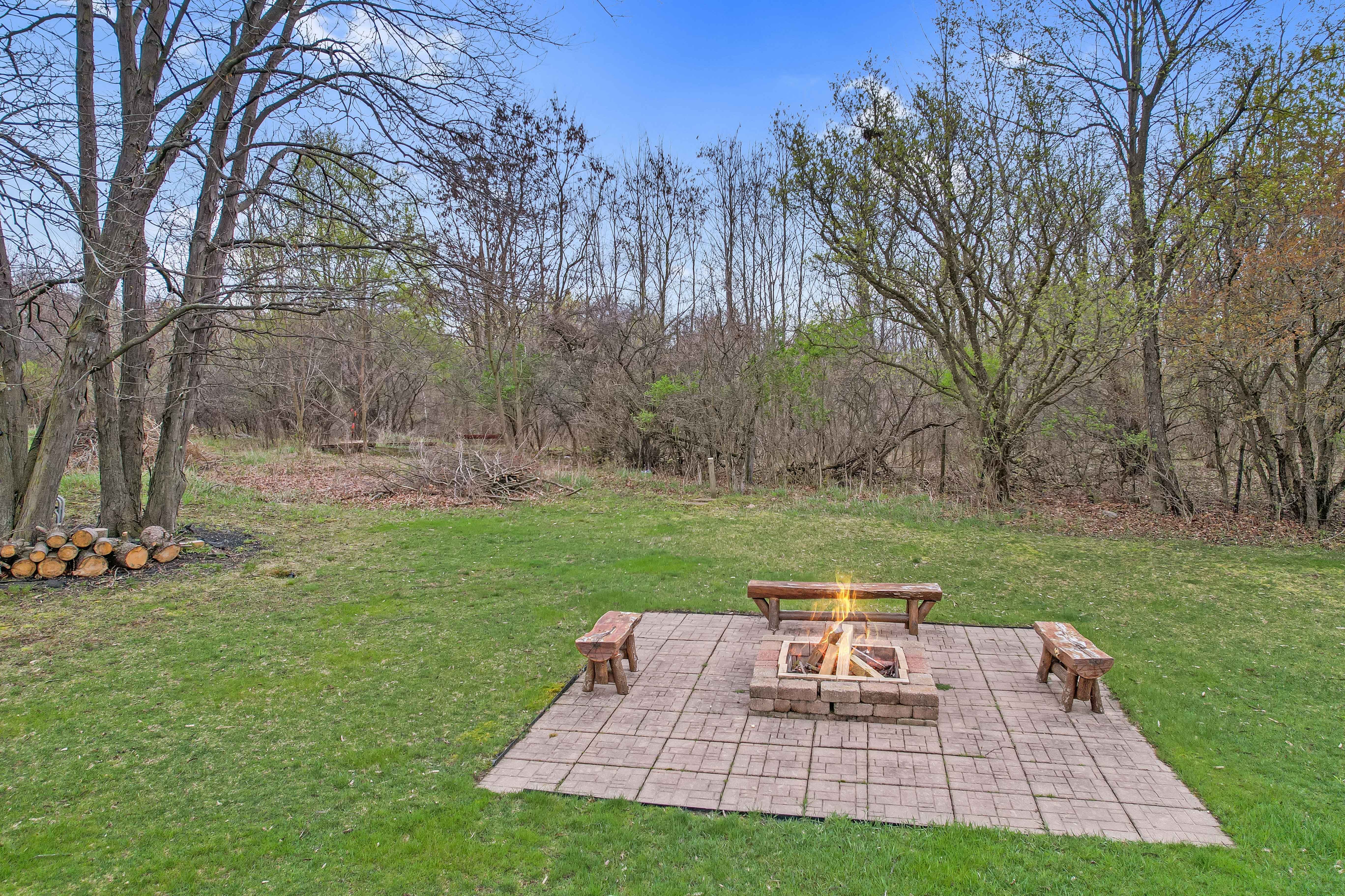 6245 LISMORE Circle