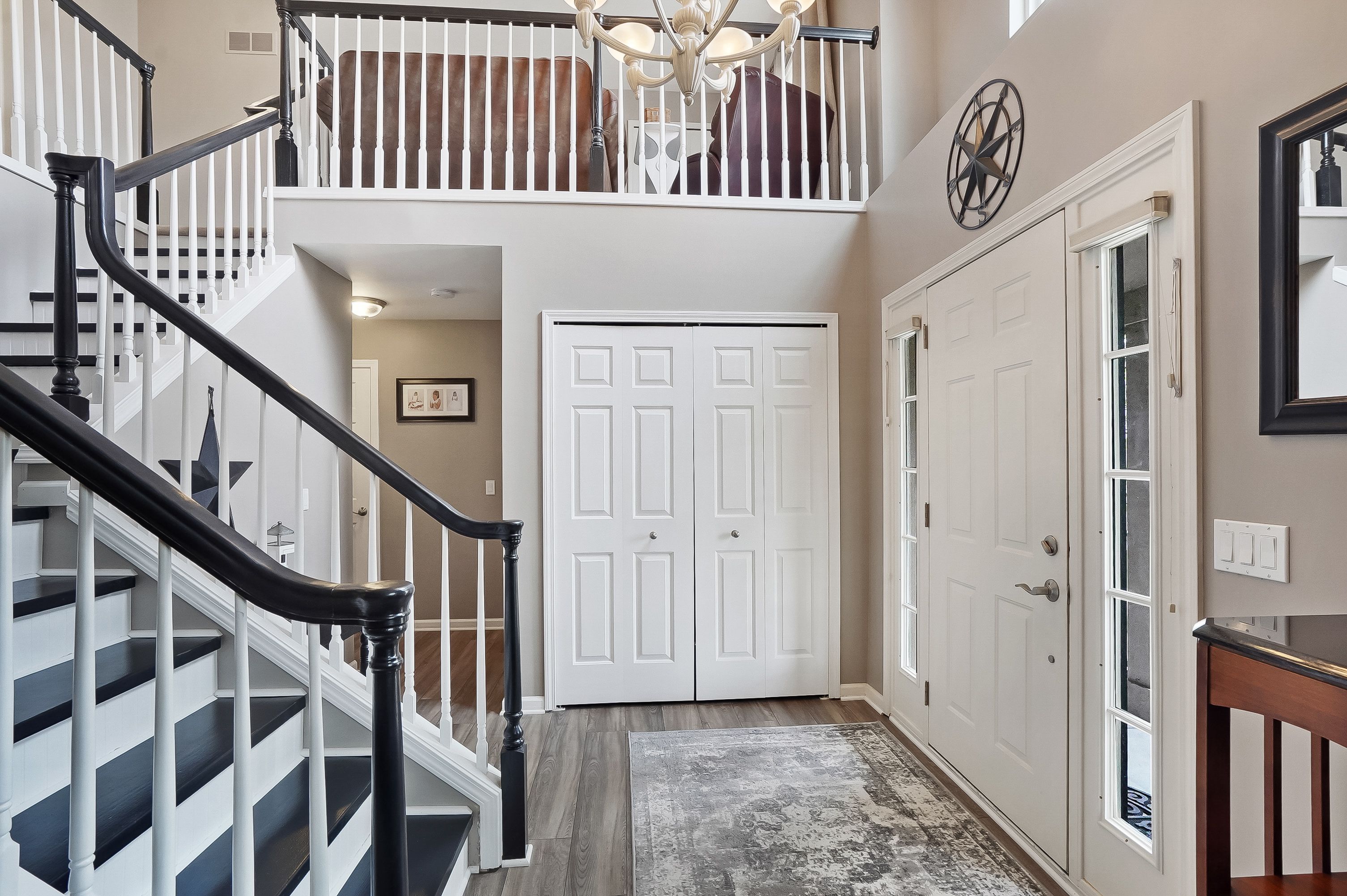 6245 LISMORE Circle