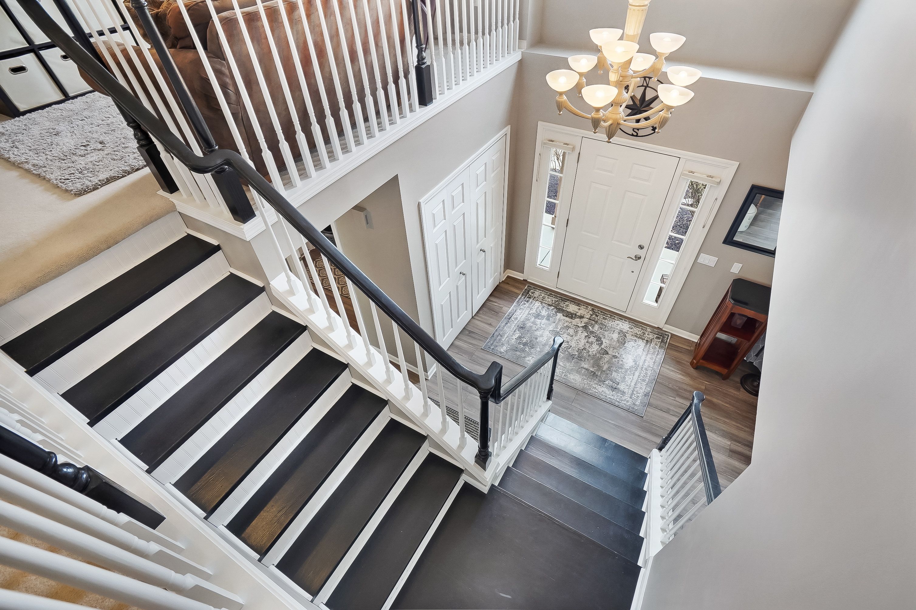 6245 LISMORE Circle