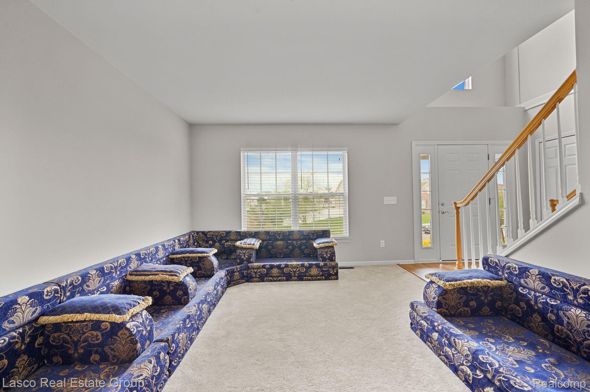 6213 Lismore Circle