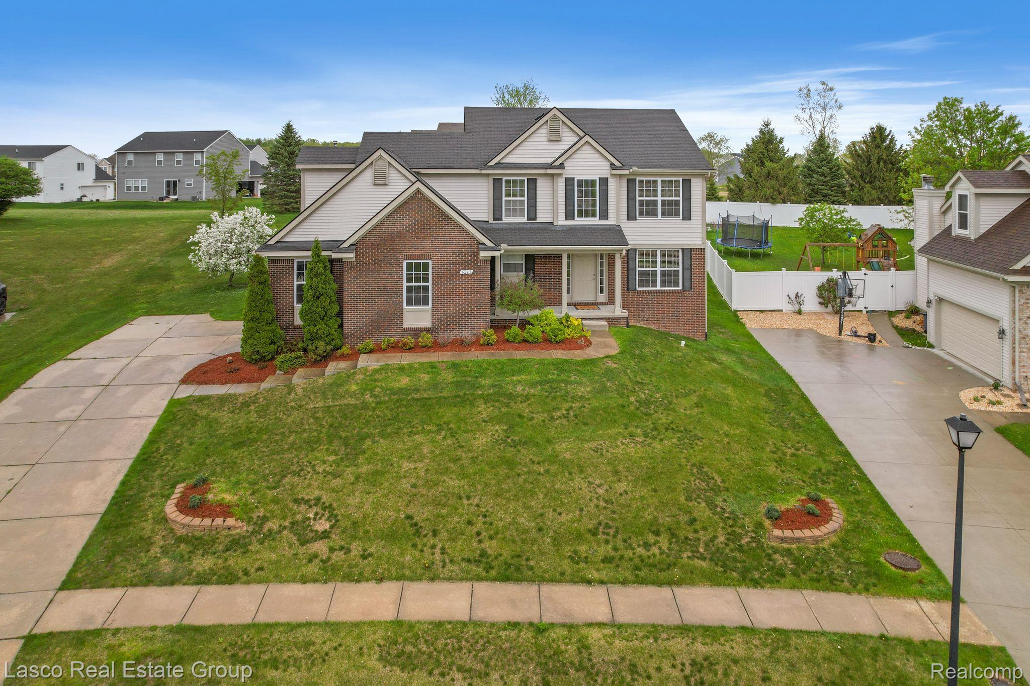 6213 Lismore Circle