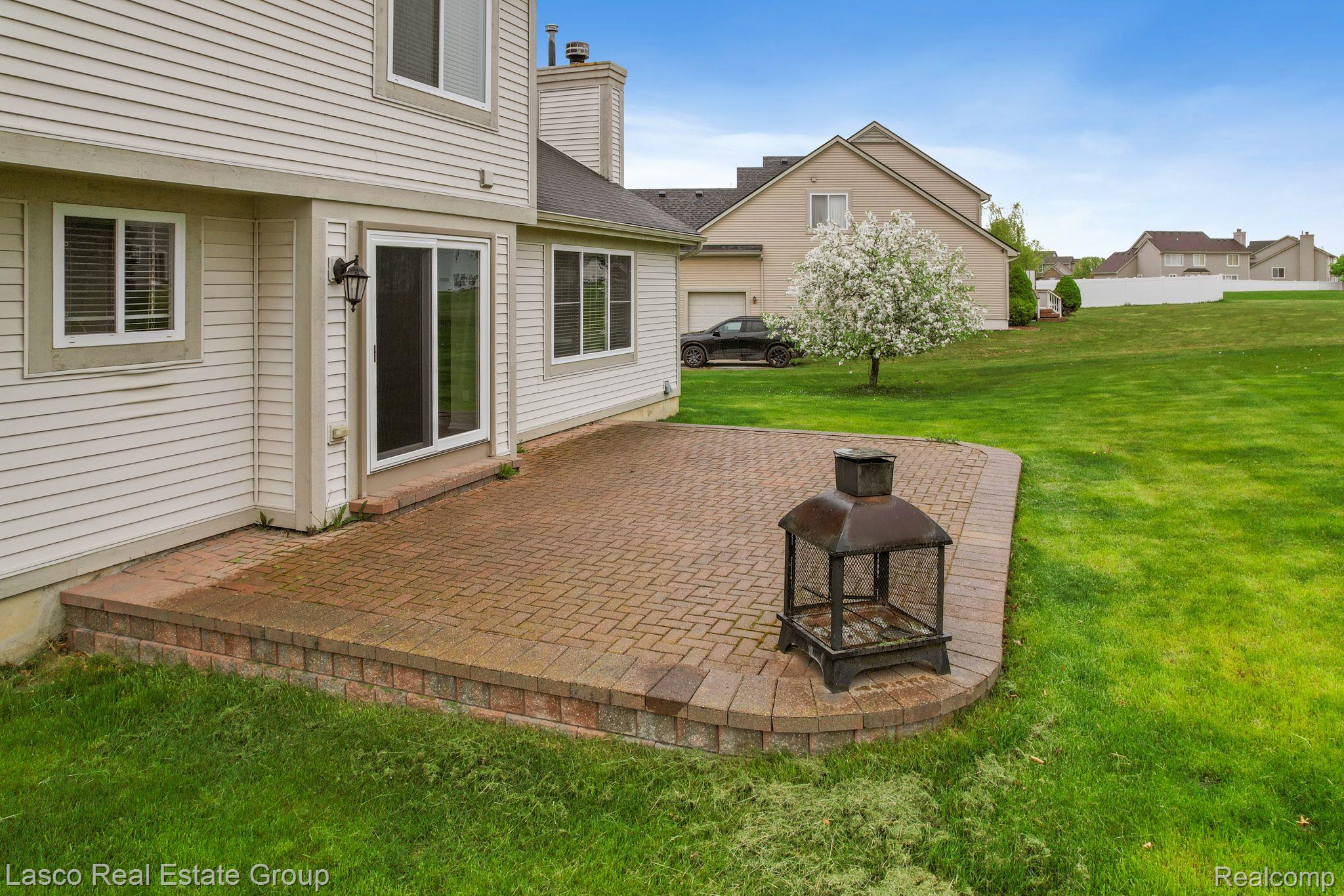 6213 Lismore Circle