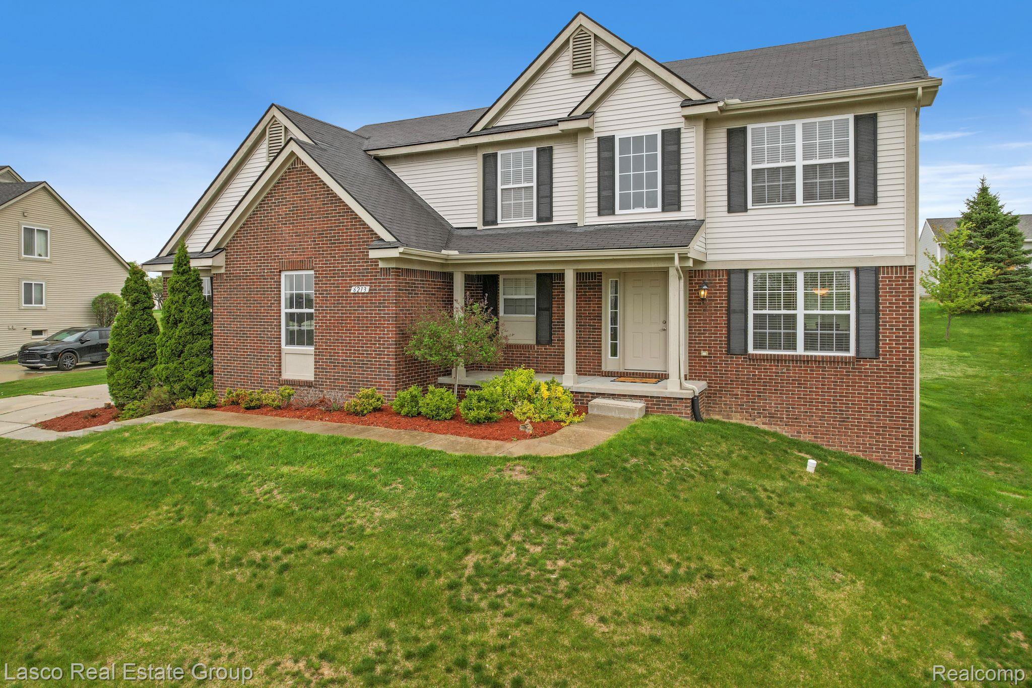 6213 Lismore Circle