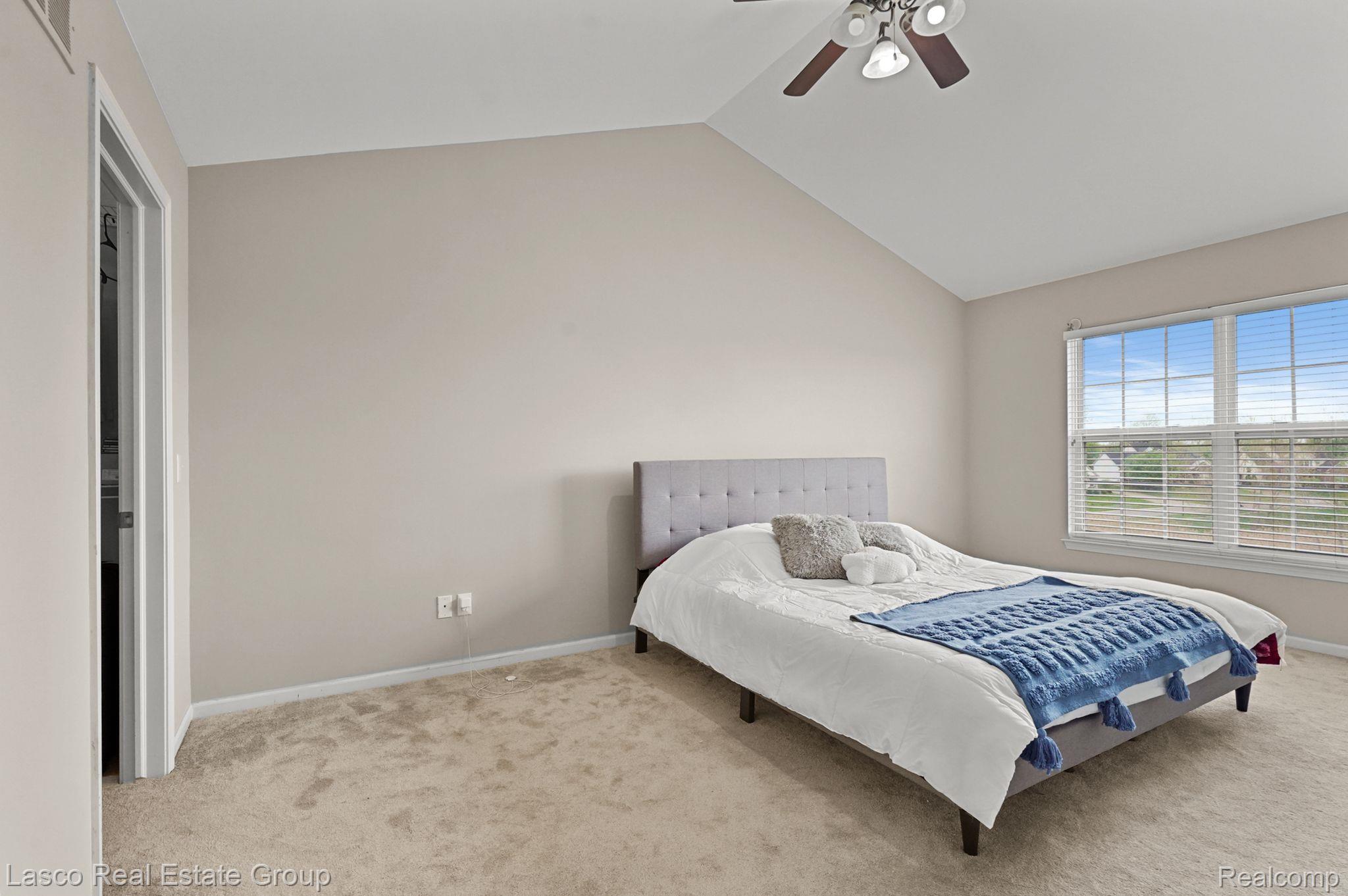 6213 Lismore Circle