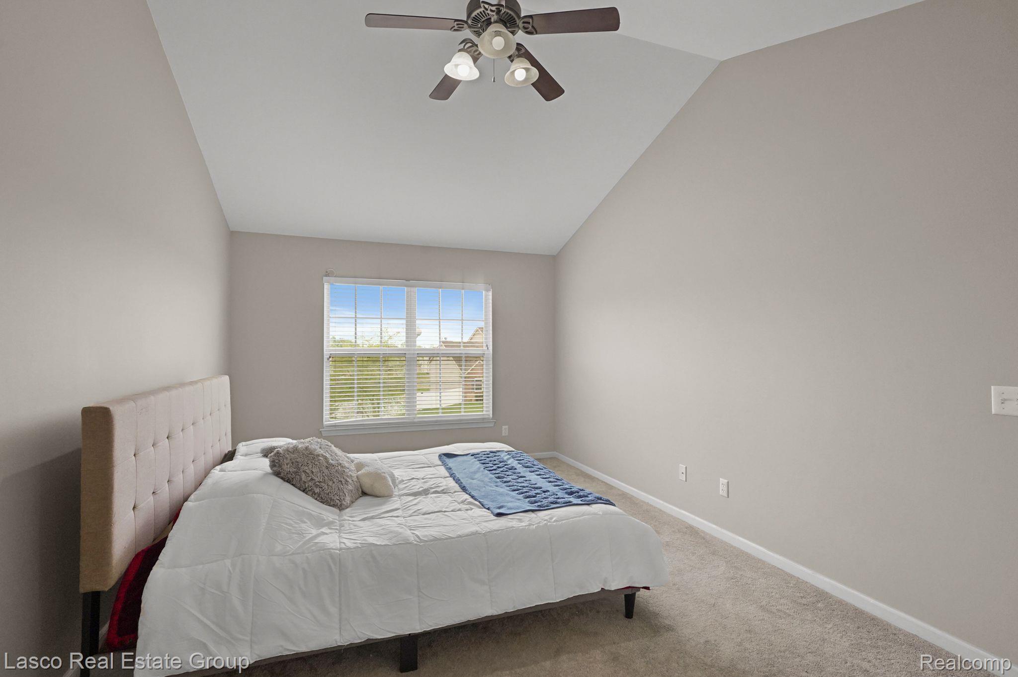 6213 Lismore Circle