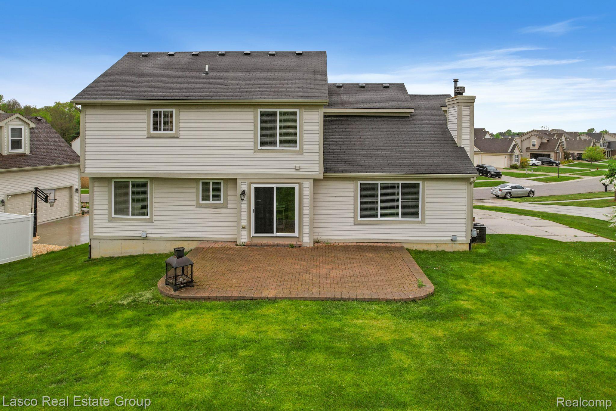 6213 Lismore Circle
