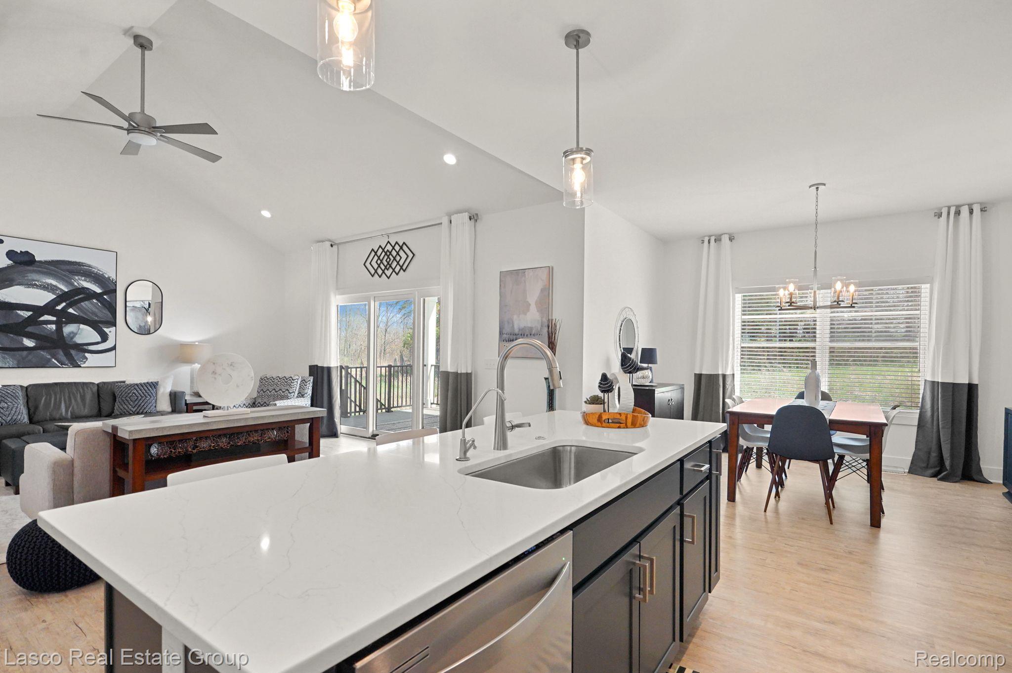 12820 Ivy Lane