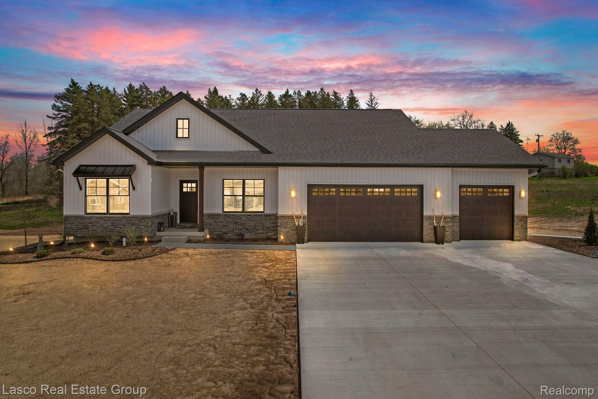 12820 Ivy Lane