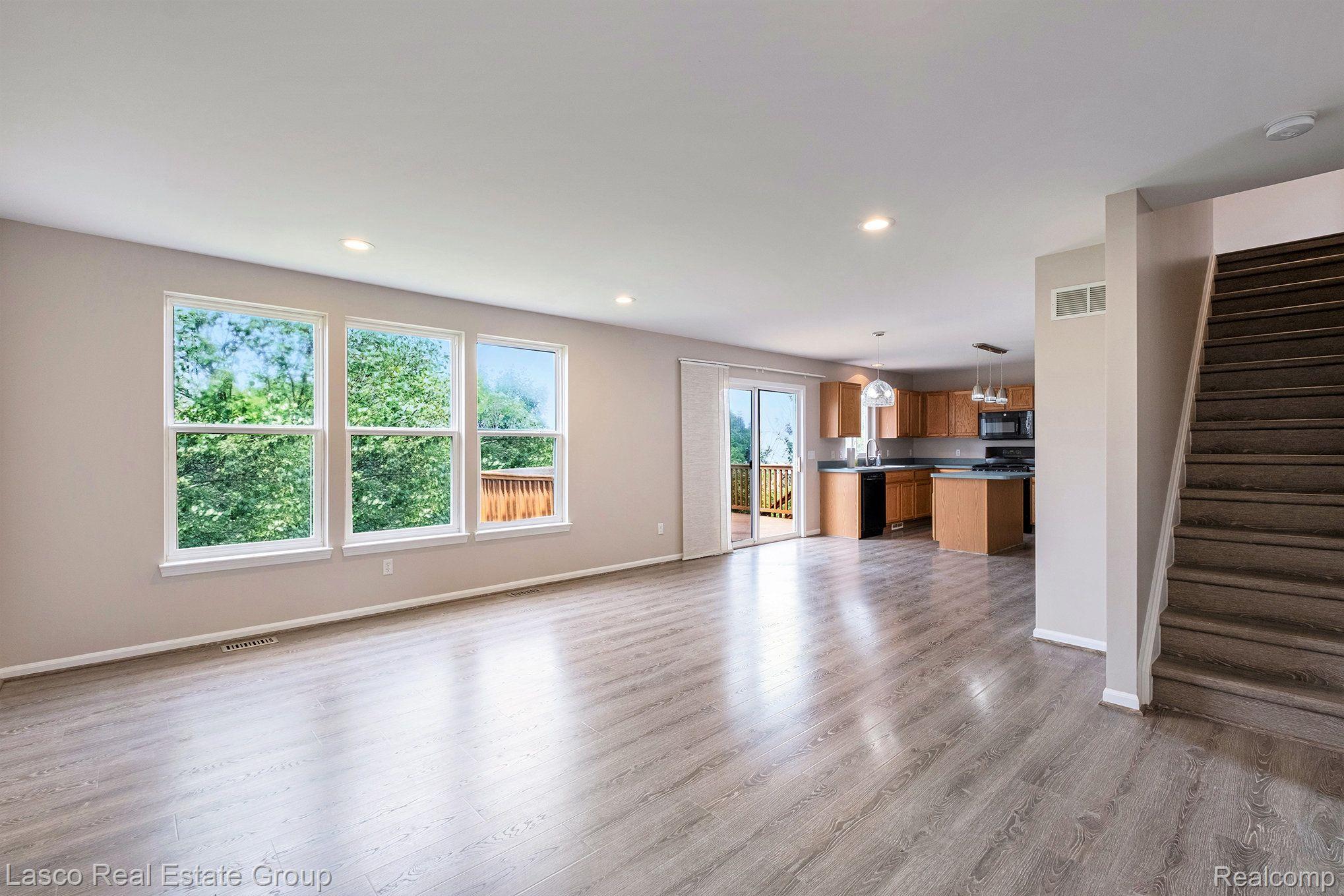10351 EDGEWATER Trail