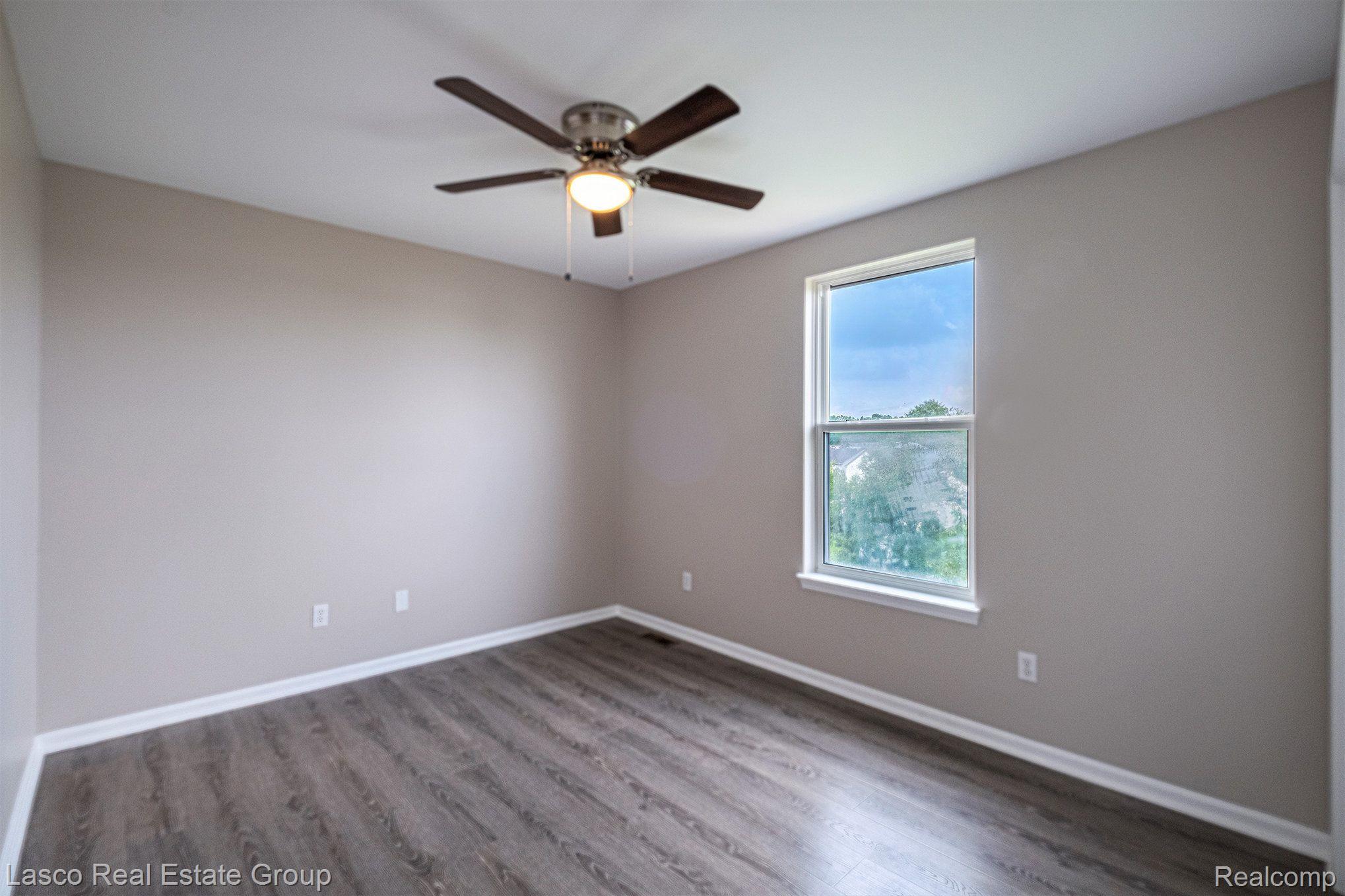10351 EDGEWATER Trail