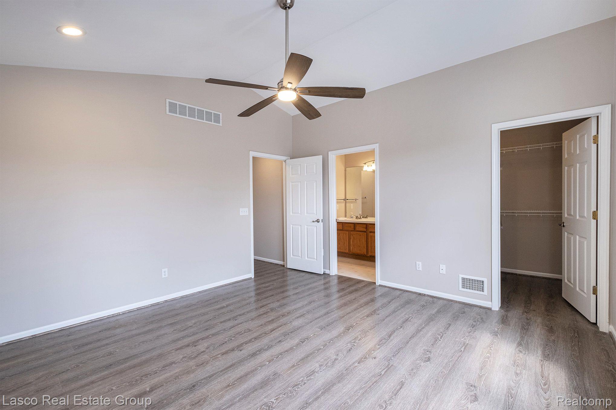 10351 EDGEWATER Trail