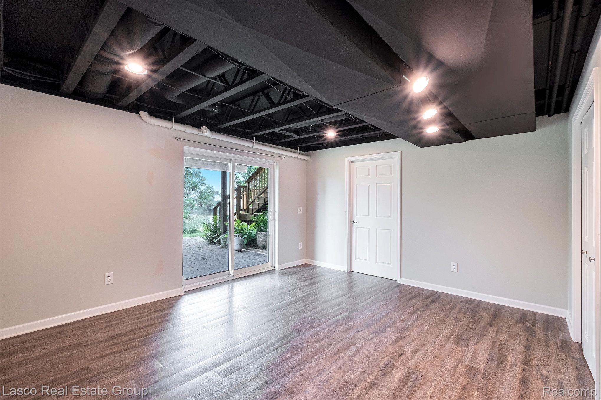 10351 EDGEWATER Trail
