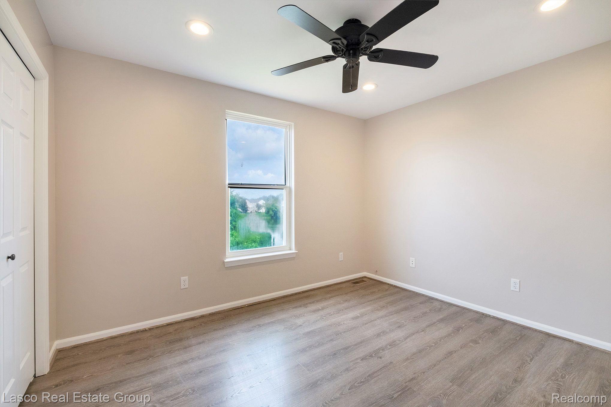 10351 EDGEWATER Trail