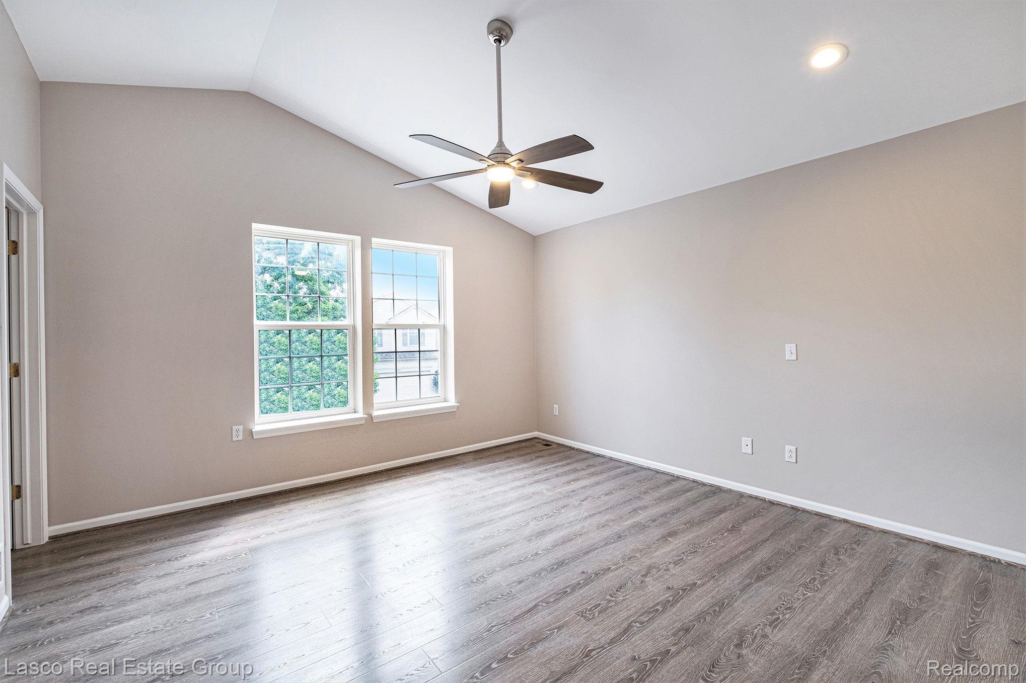 10351 EDGEWATER Trail