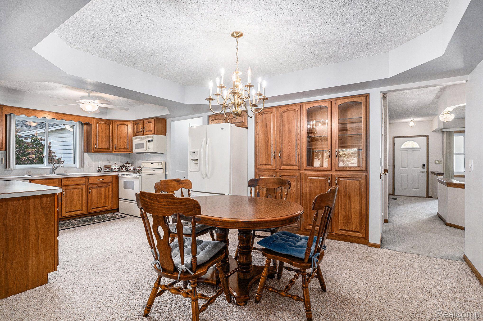 4198 CHARTER OAK Drive