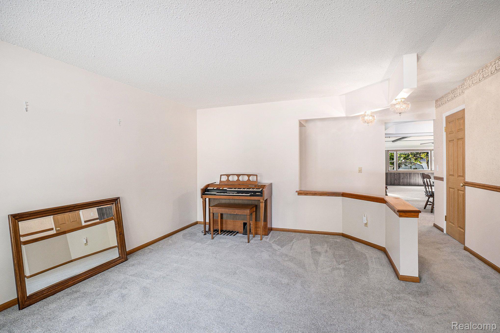 4198 CHARTER OAK Drive