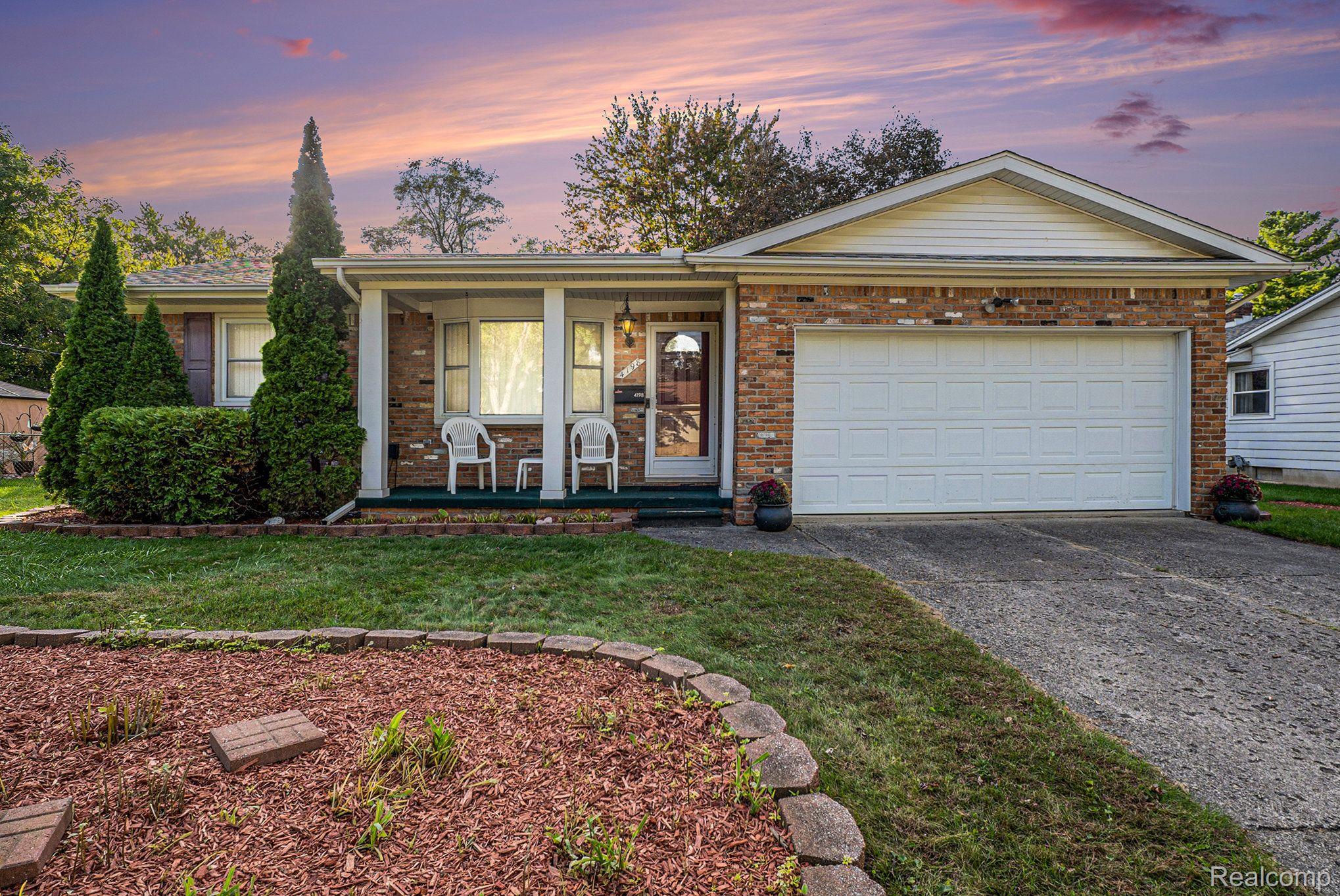 4198 CHARTER OAK Drive