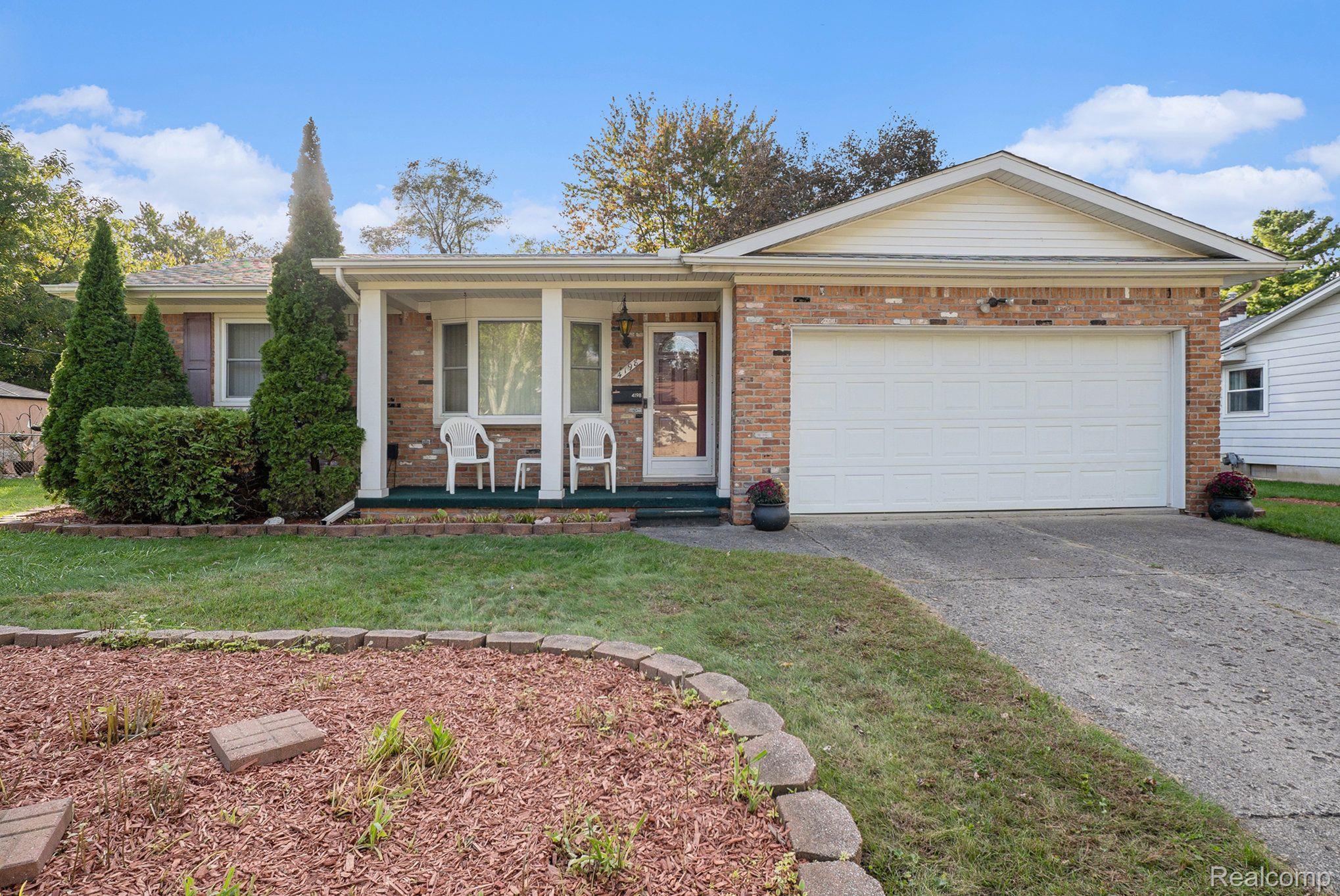 4198 CHARTER OAK Drive