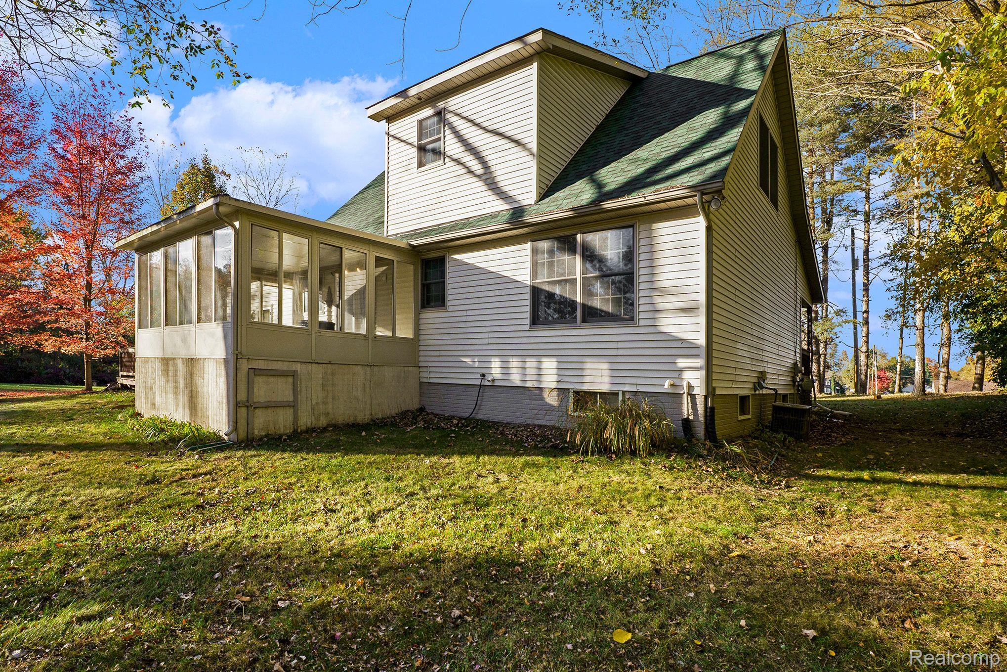 6464 DAVISON Road