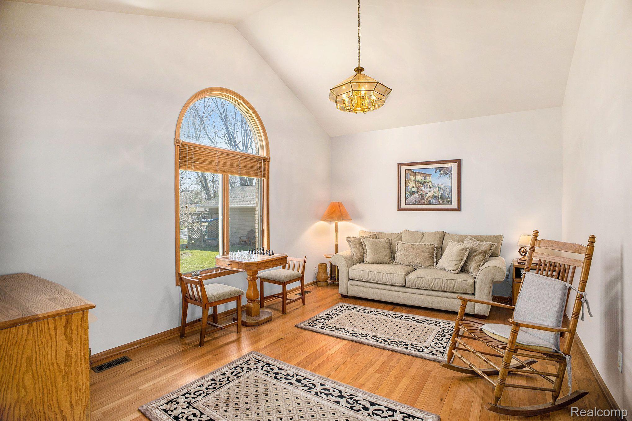 5887 MABLEY HILL Road