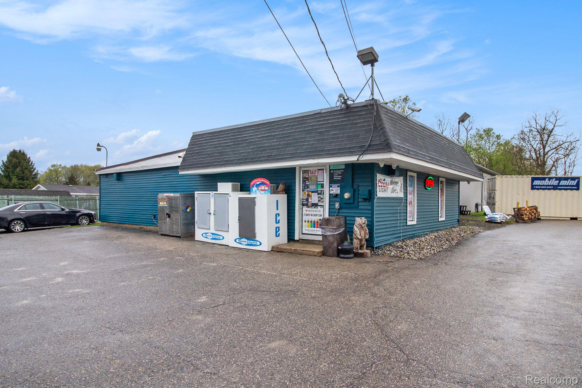 7150 BENNETT LAKE Road