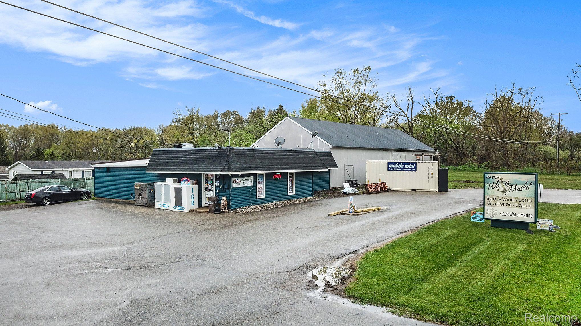 7150 BENNETT LAKE Road