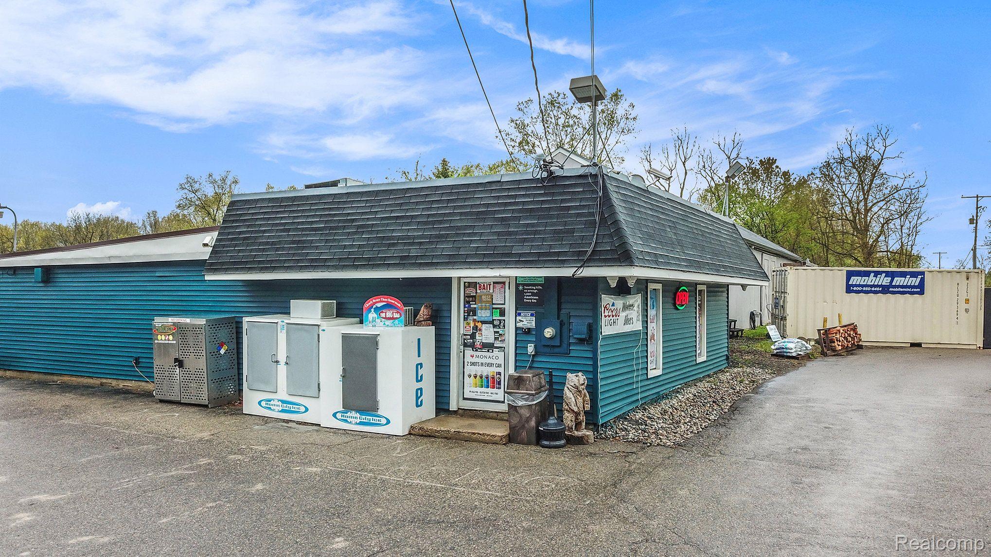 7150 BENNETT LAKE Road