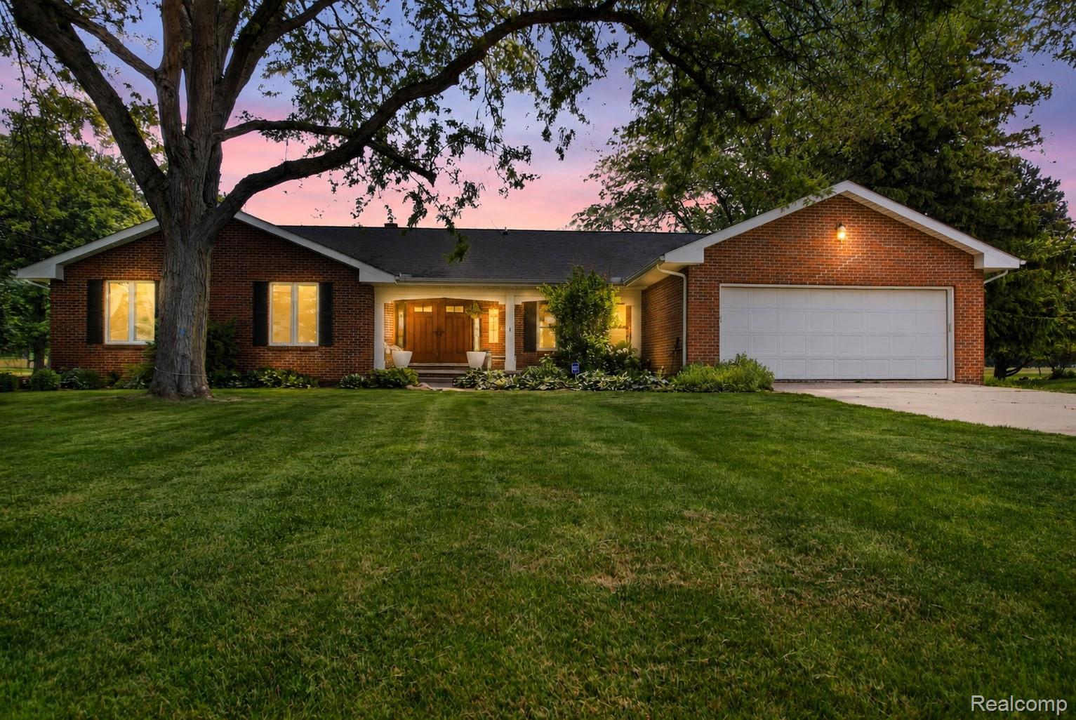 1330 Meadow Green Lane