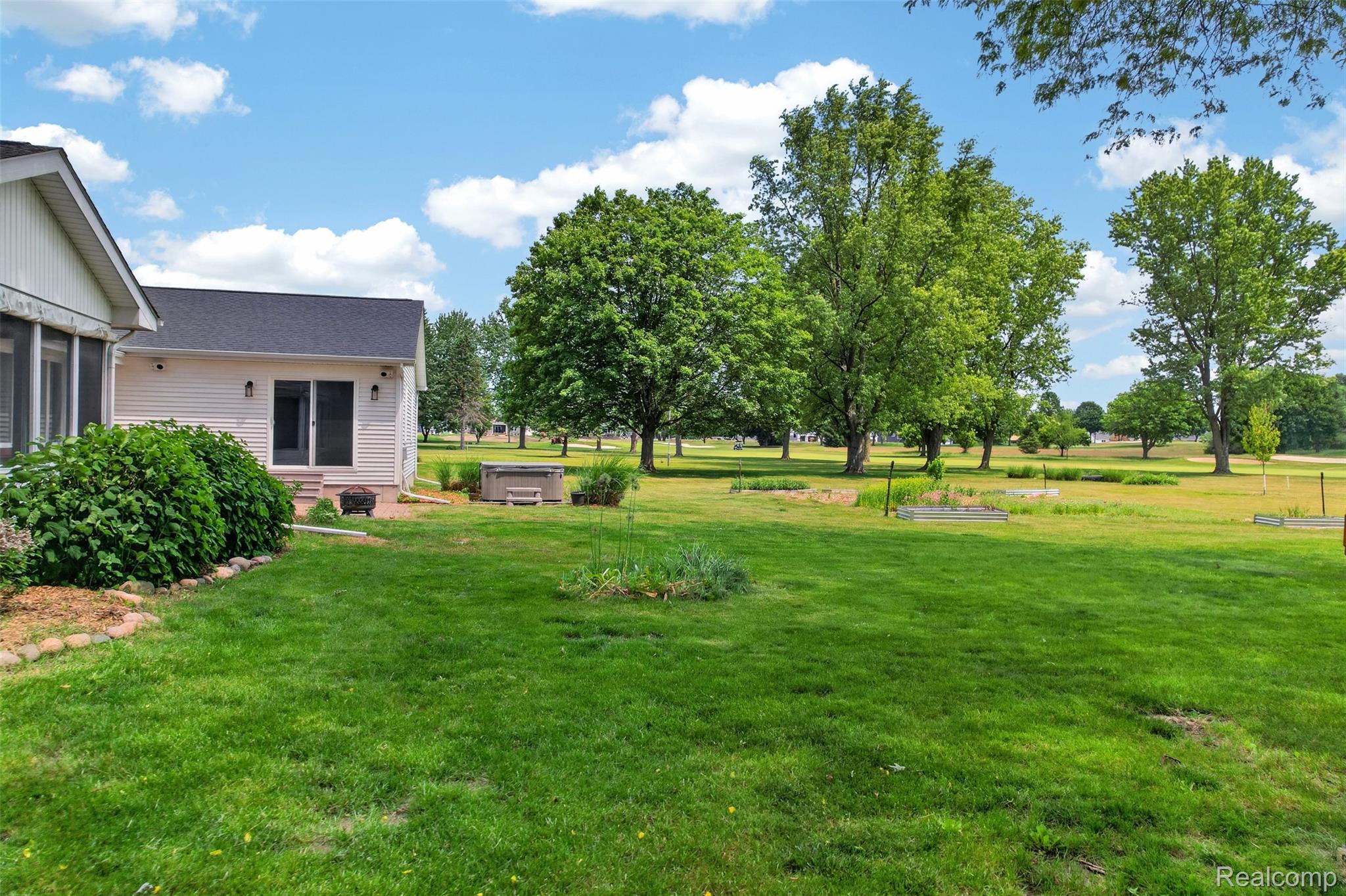 1330 Meadow Green Lane