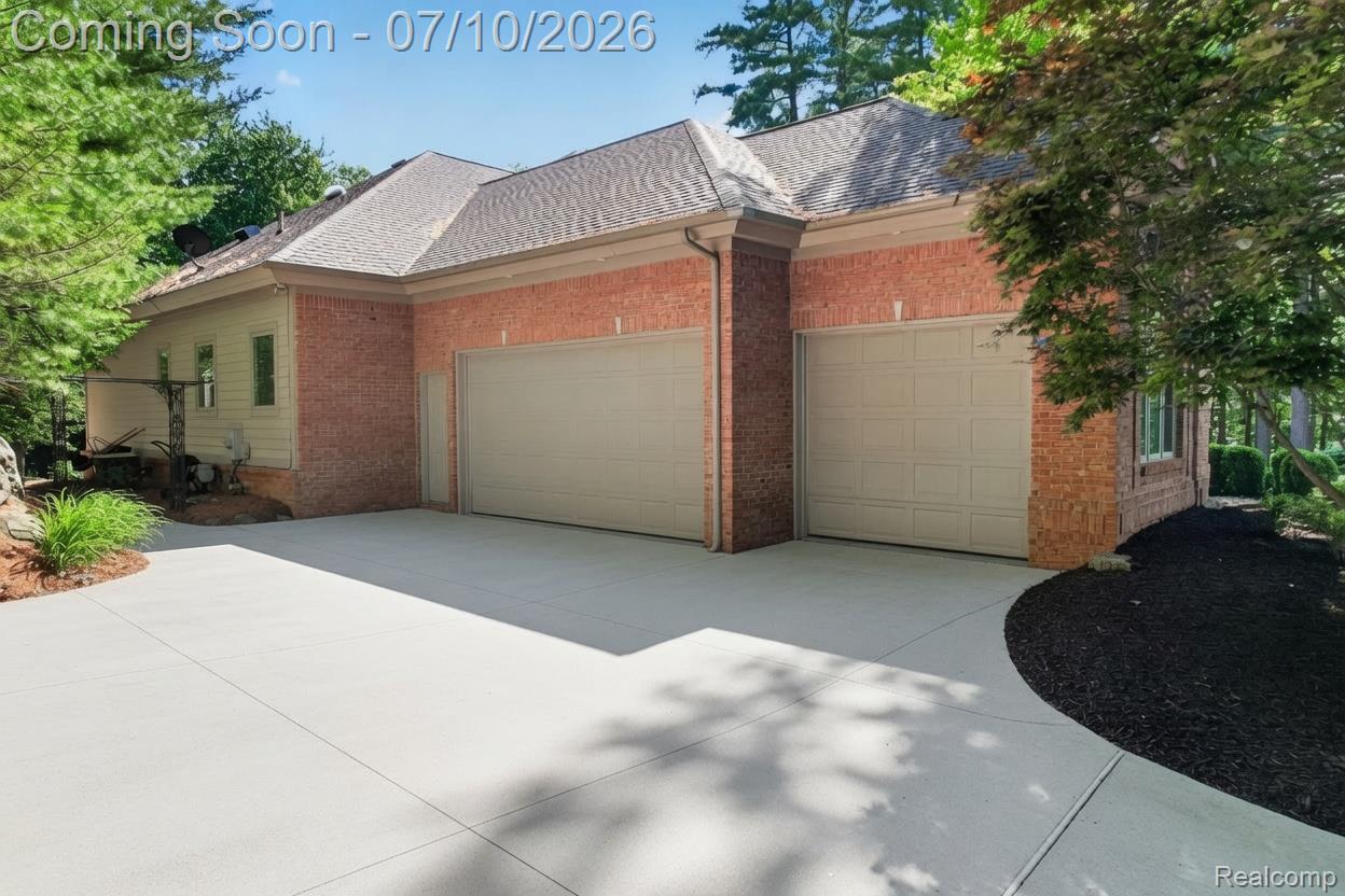 12172 Woodline Drive