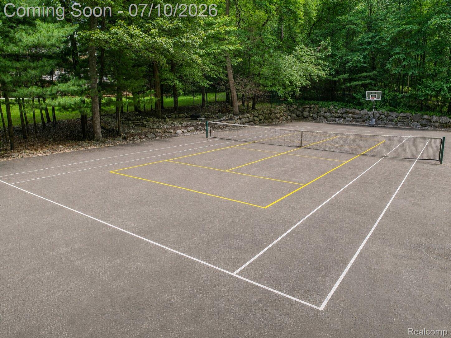 12172 Woodline Drive