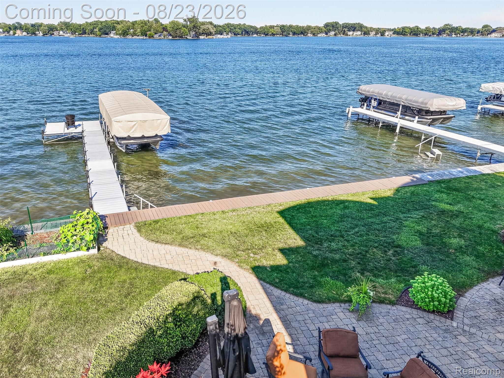 13193 Lake Shore Drive