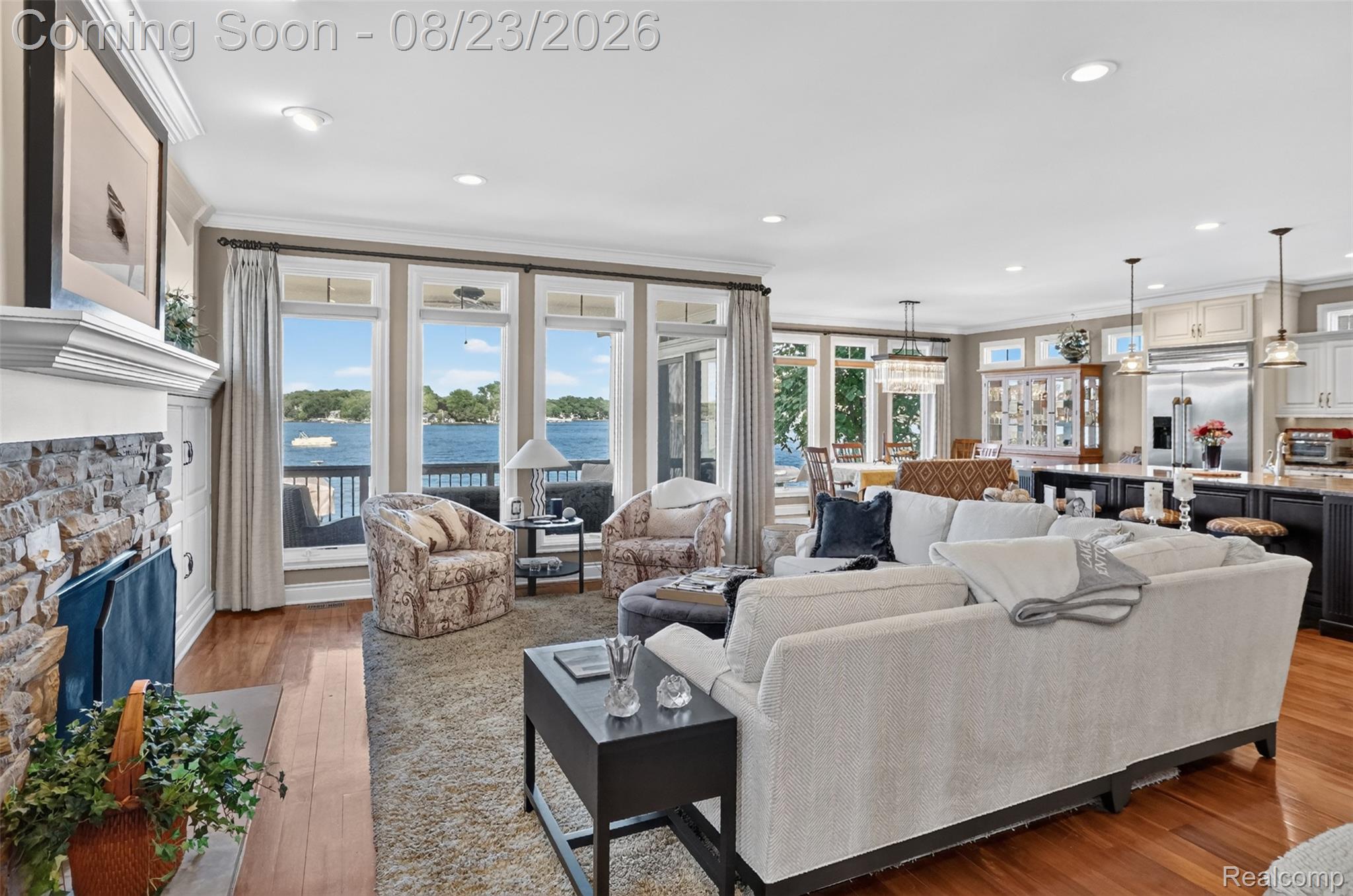 13193 Lake Shore Drive