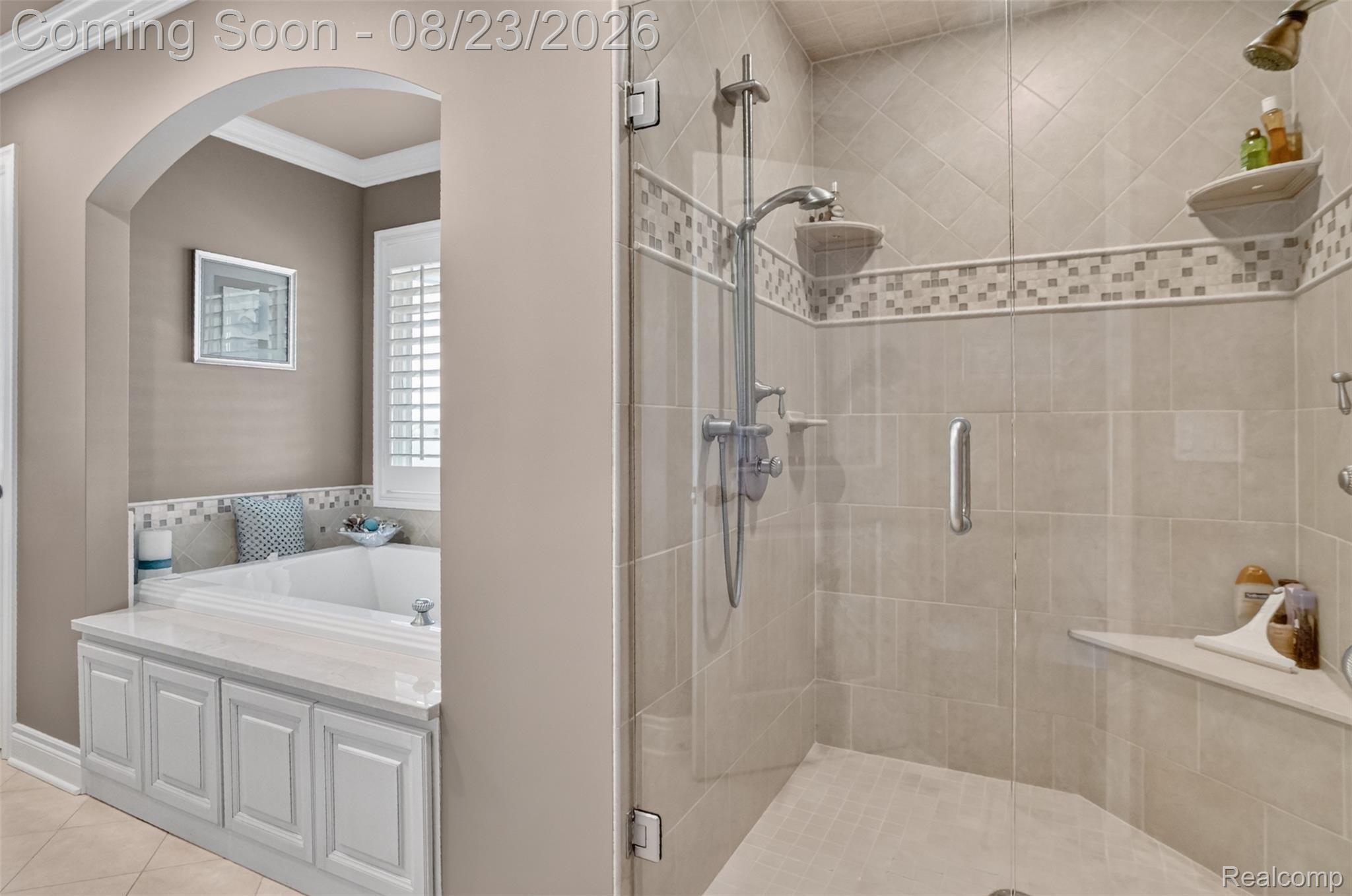 13193 Lake Shore Drive
