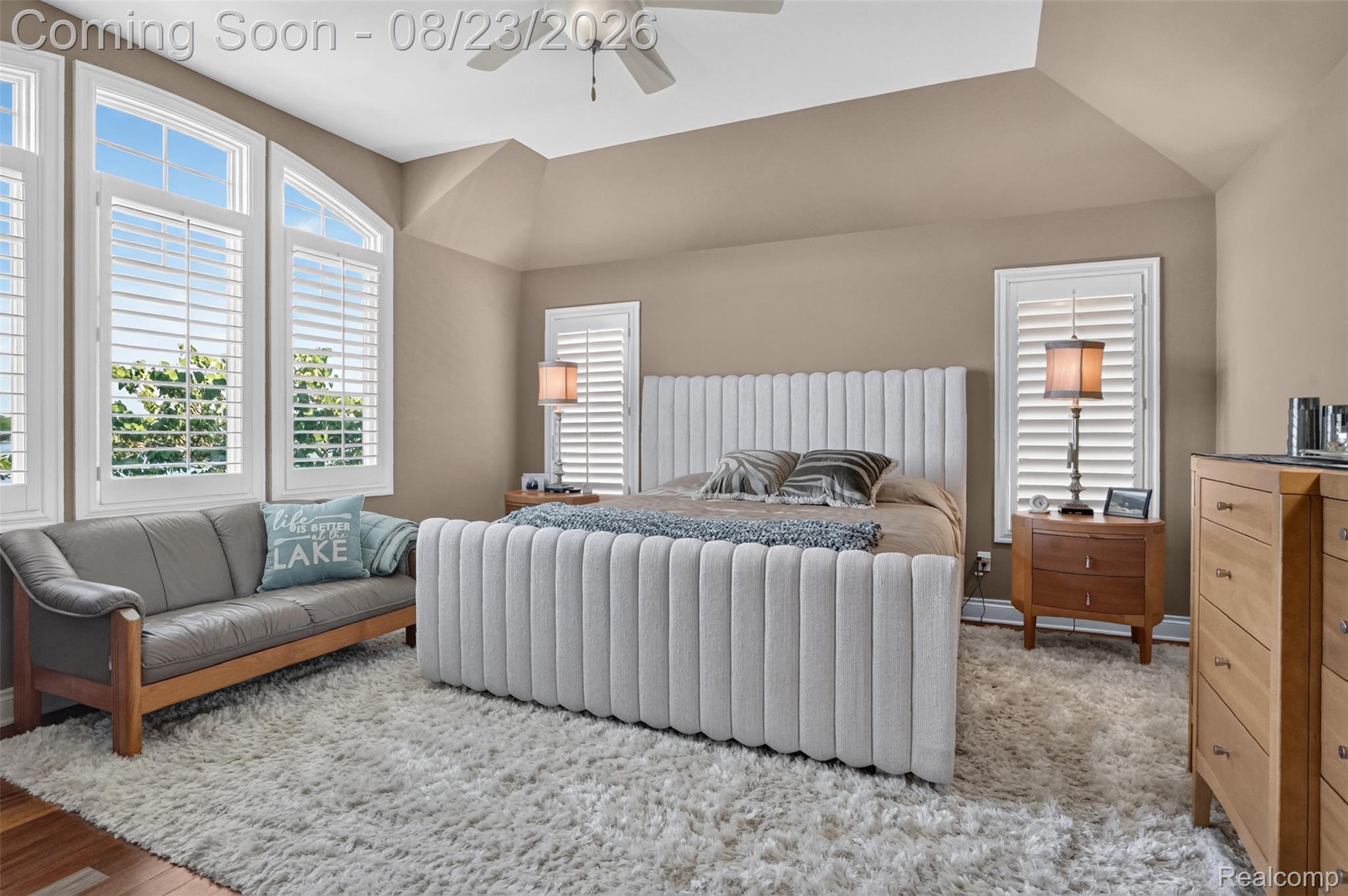13193 Lake Shore Drive