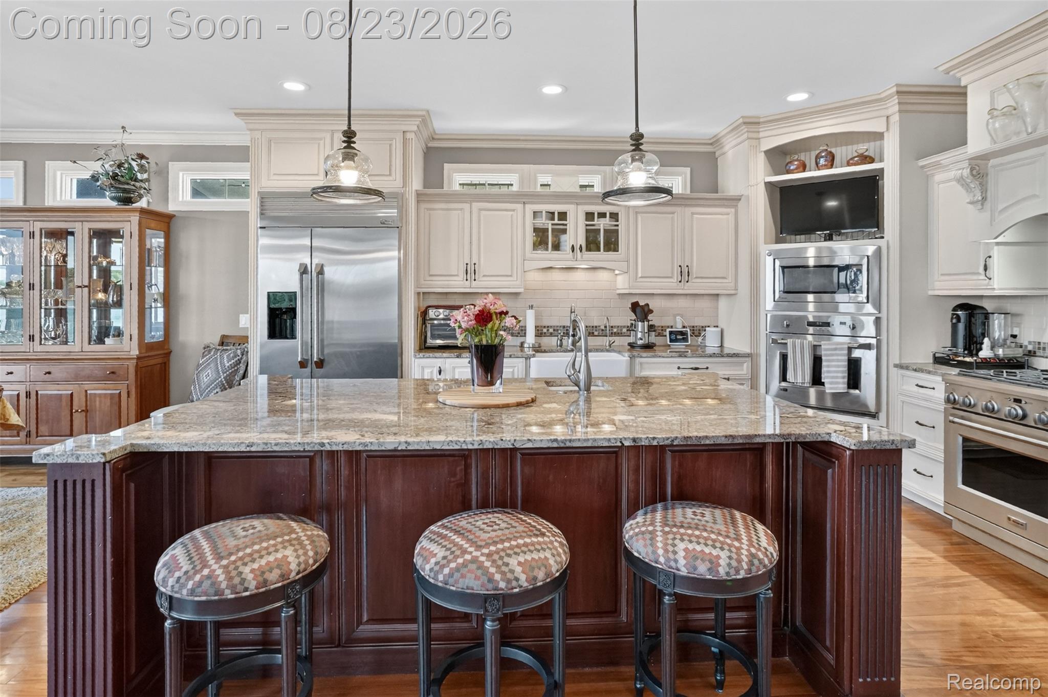 13193 Lake Shore Drive