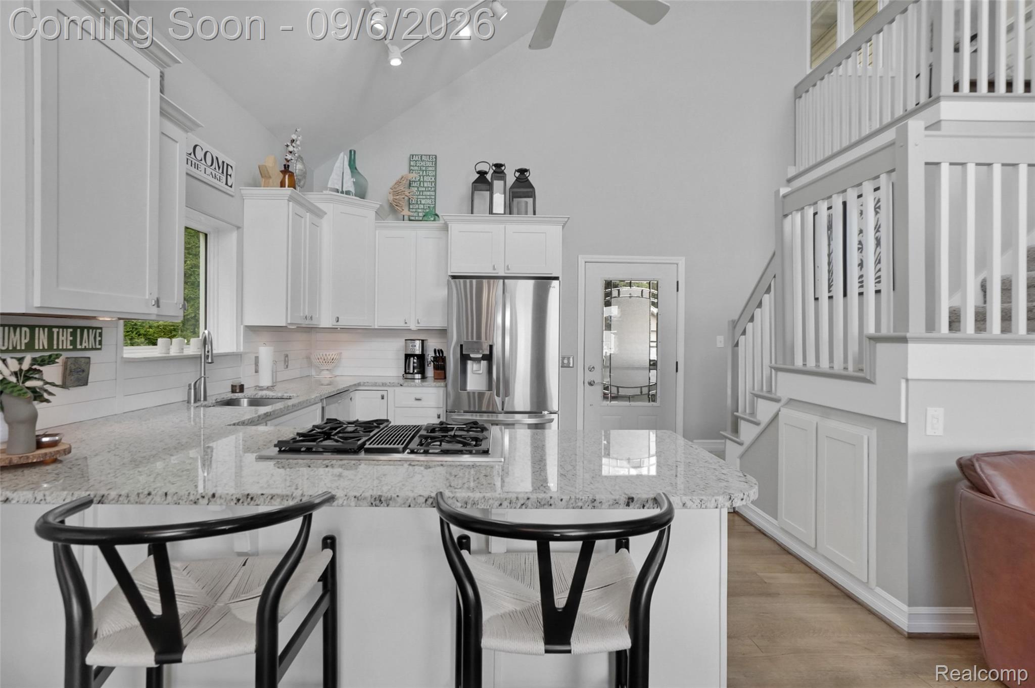 13203 Log Cabin Point