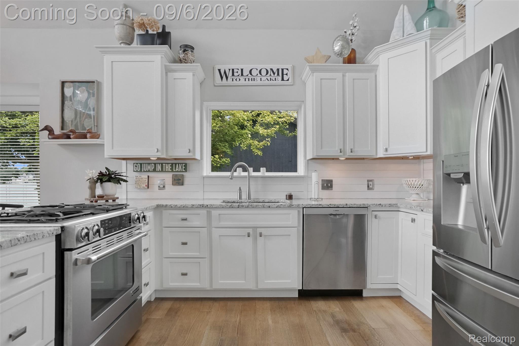 13203 Log Cabin Point