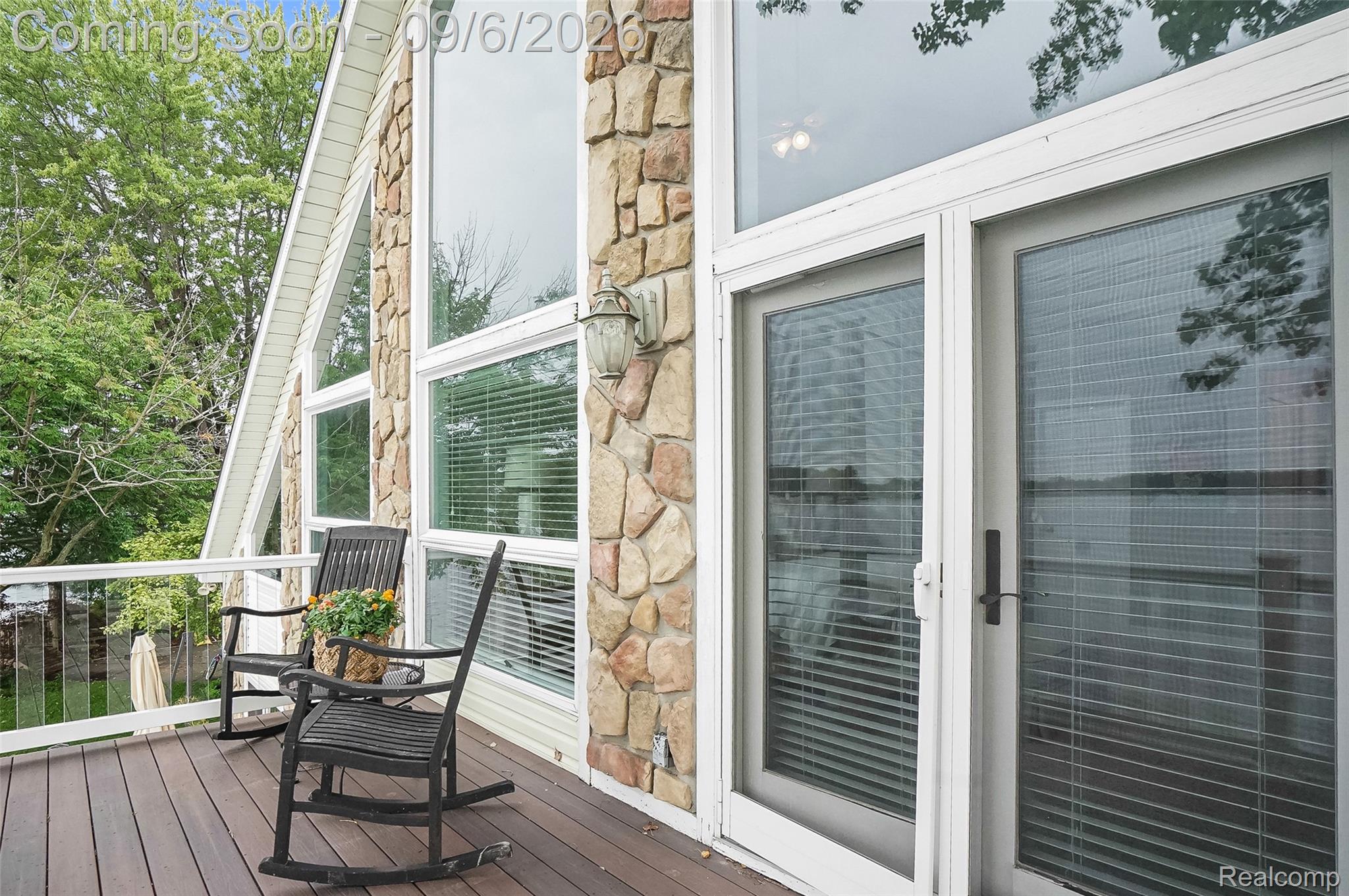13203 Log Cabin Point
