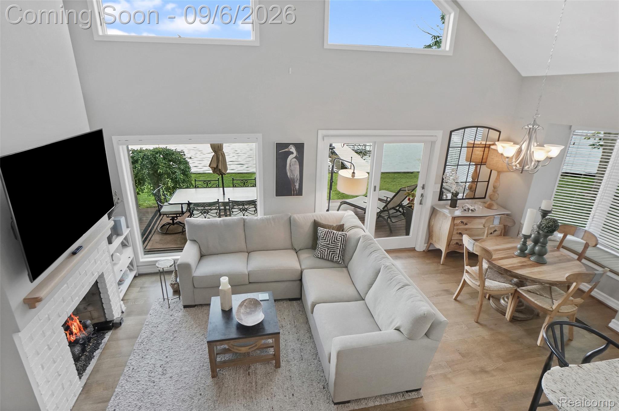 13203 Log Cabin Point